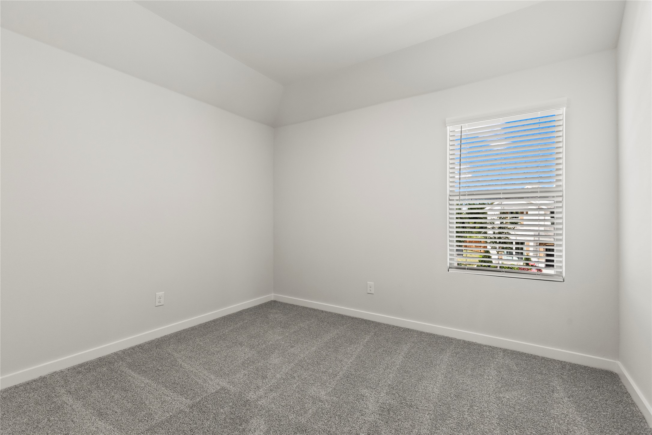2112 Sandpiper Way