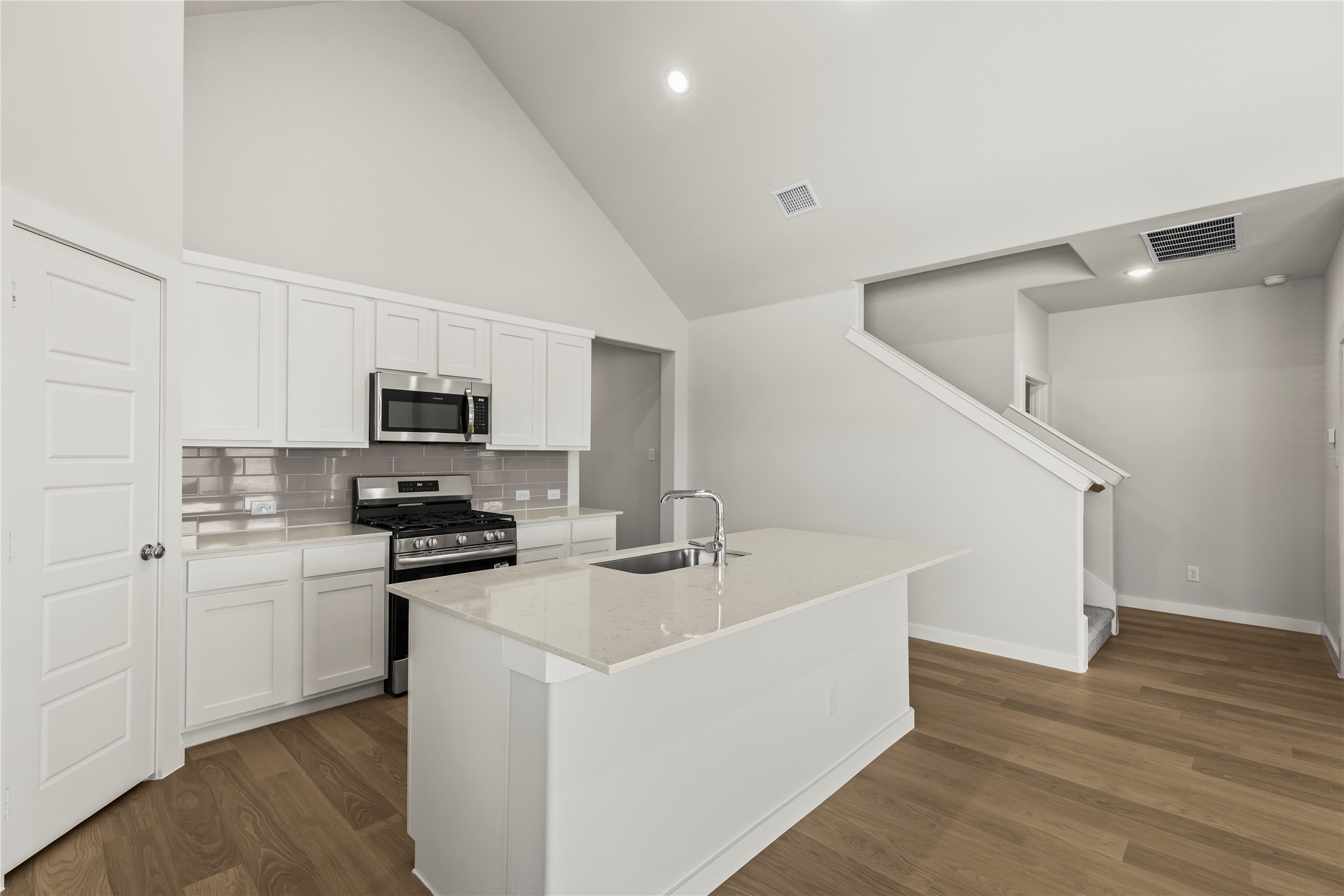 2112 Sandpiper Way