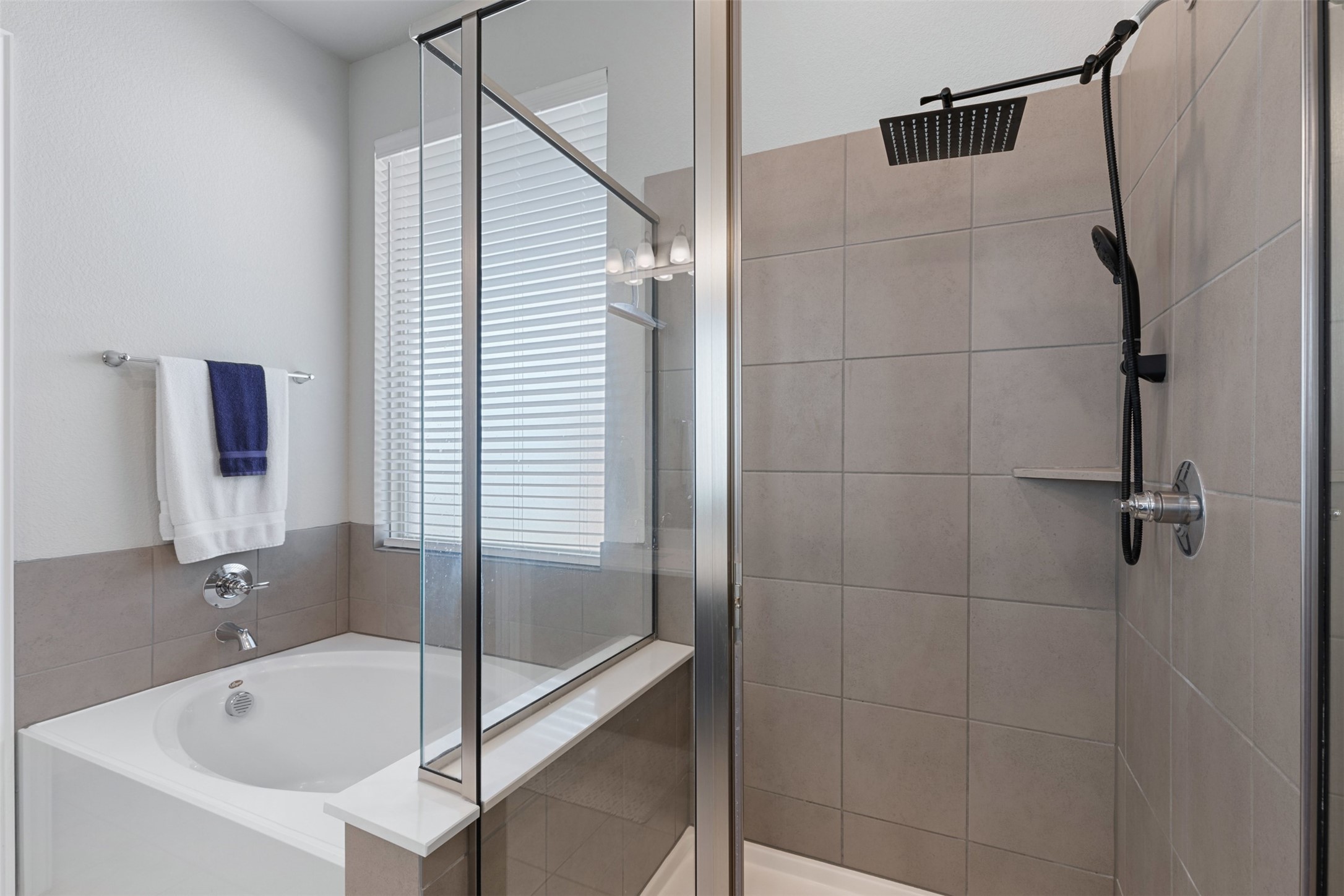1305 Saddle Ridge Drive