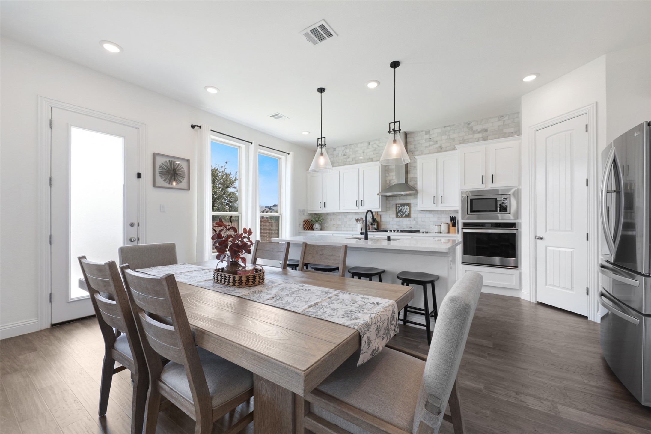 2176 Spencer Lane