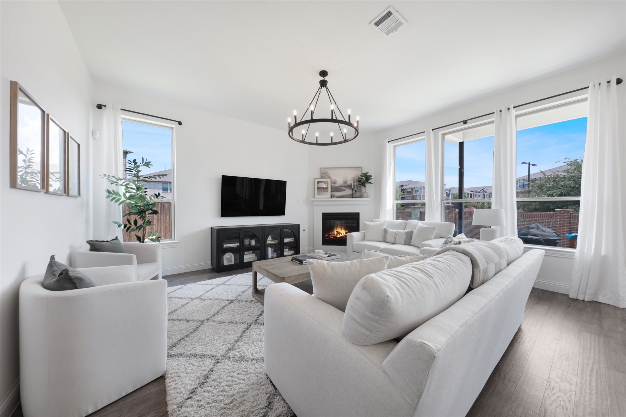 2176 Spencer Lane