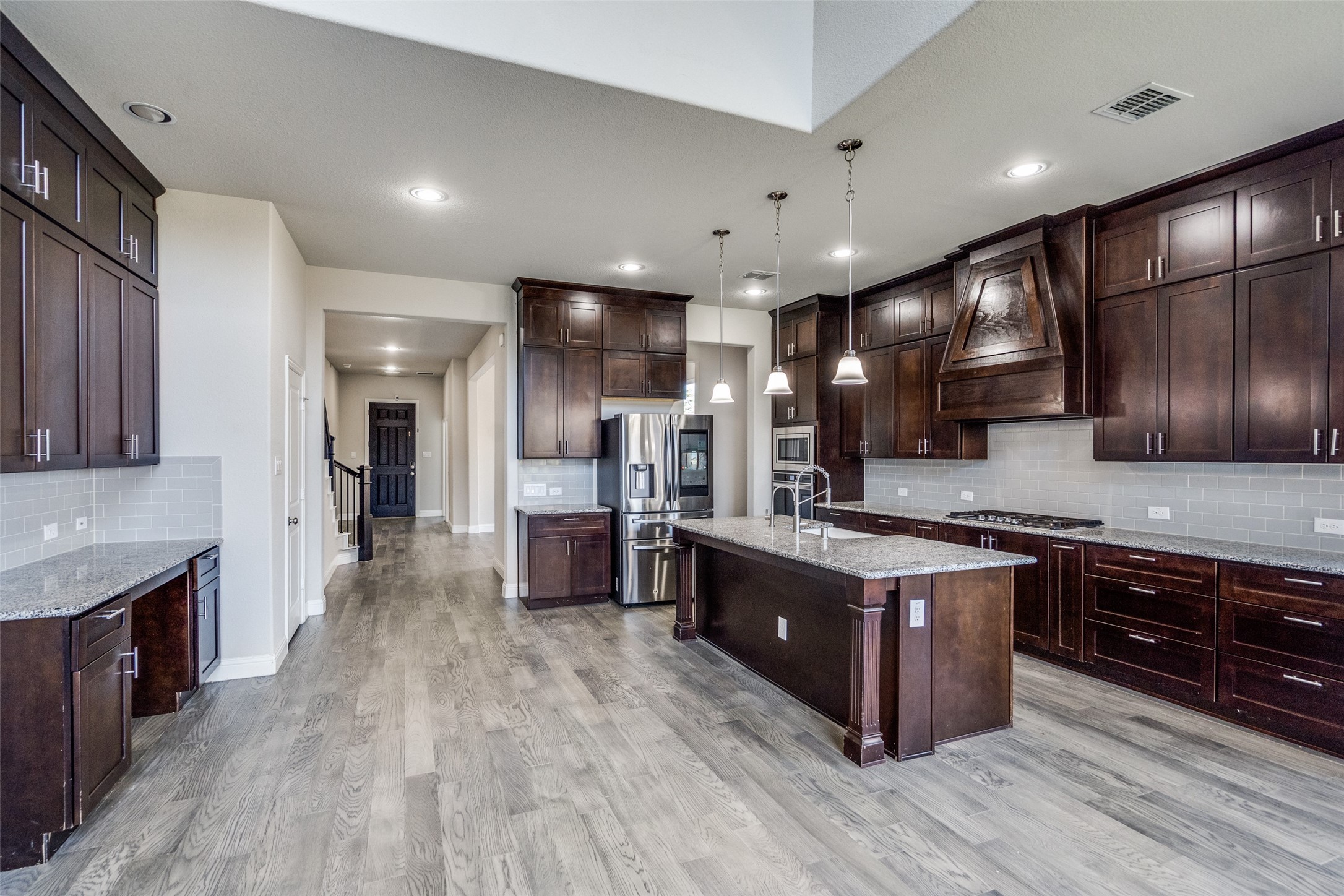 6105 Horsetail Drive