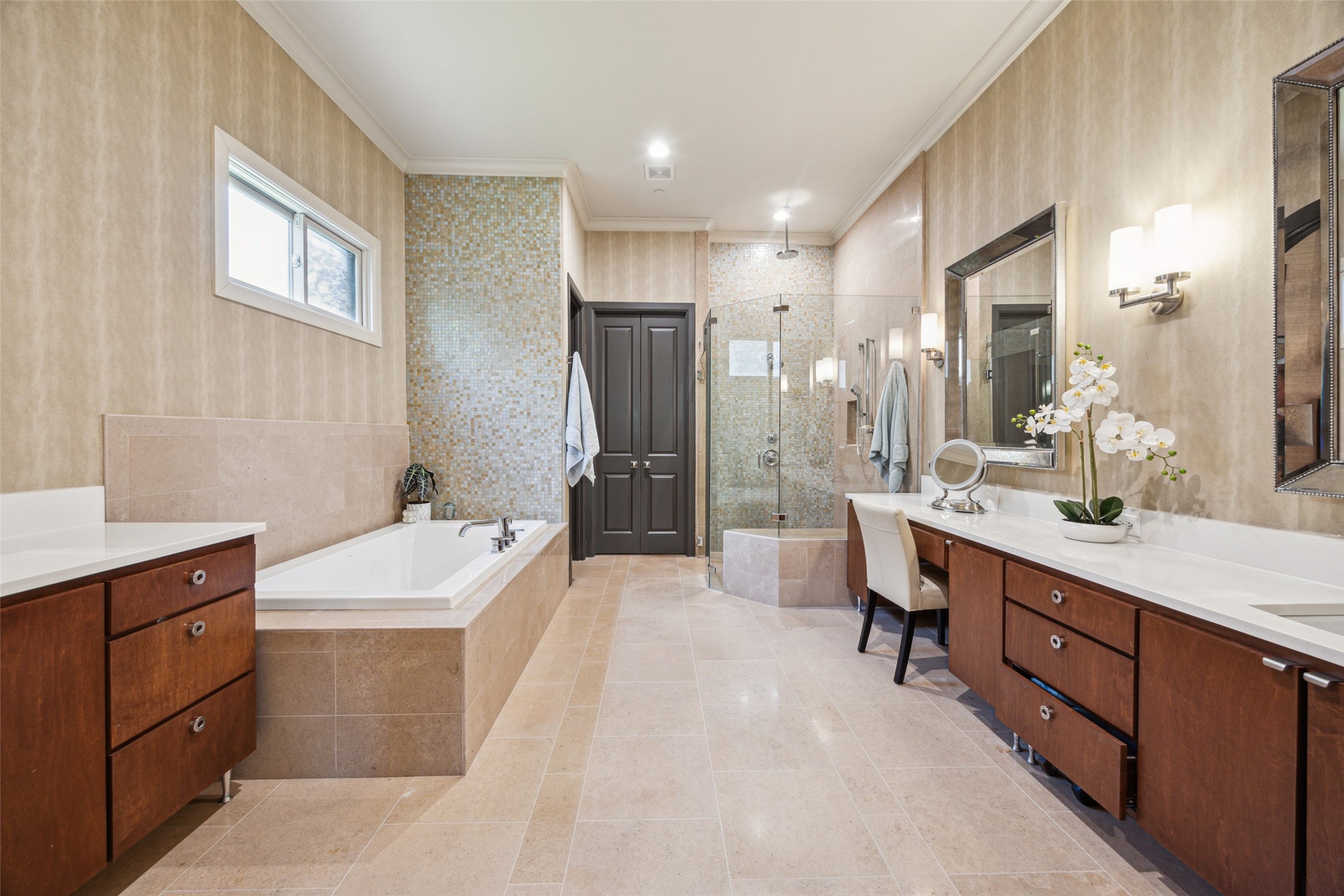 1405 Pecan Hollow Trail