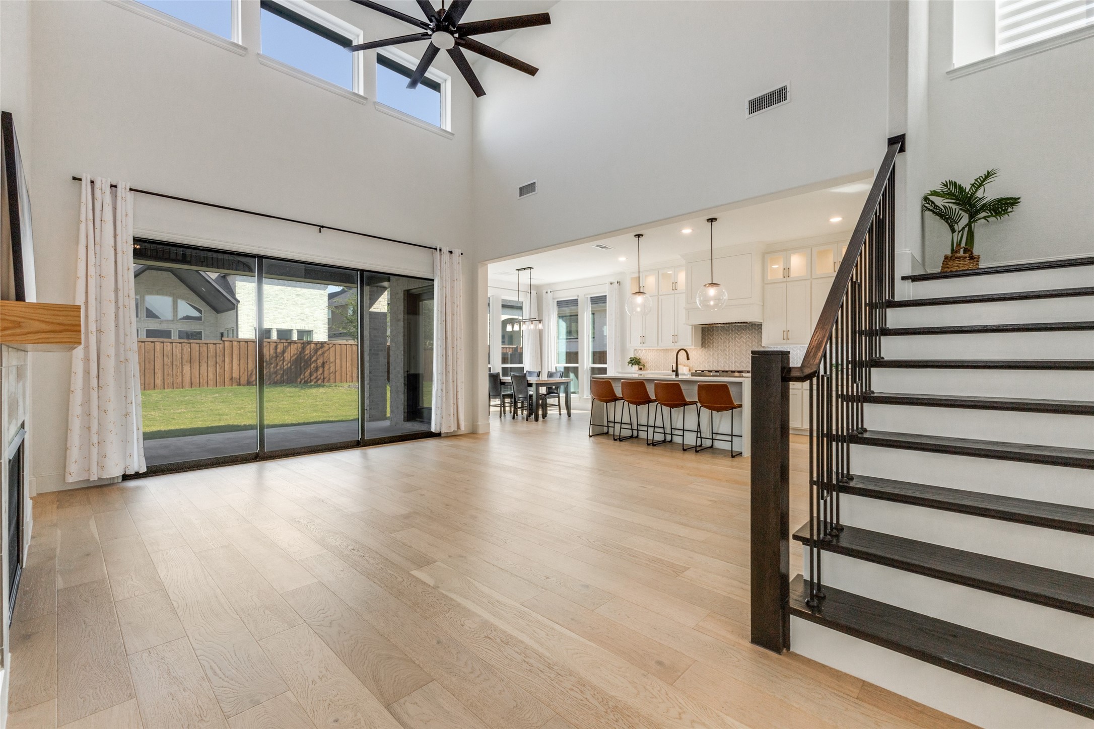 2500 Whitewood Drive