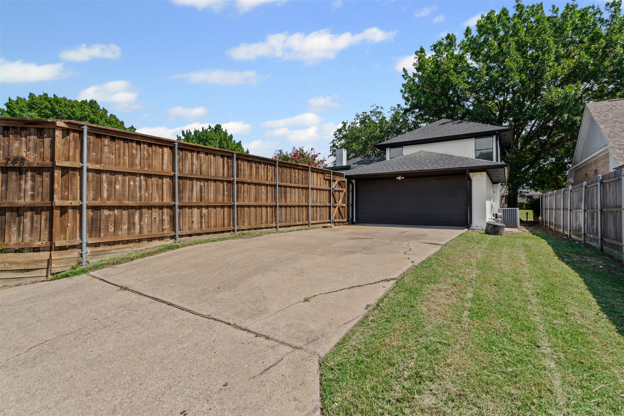 748 Livingston Drive