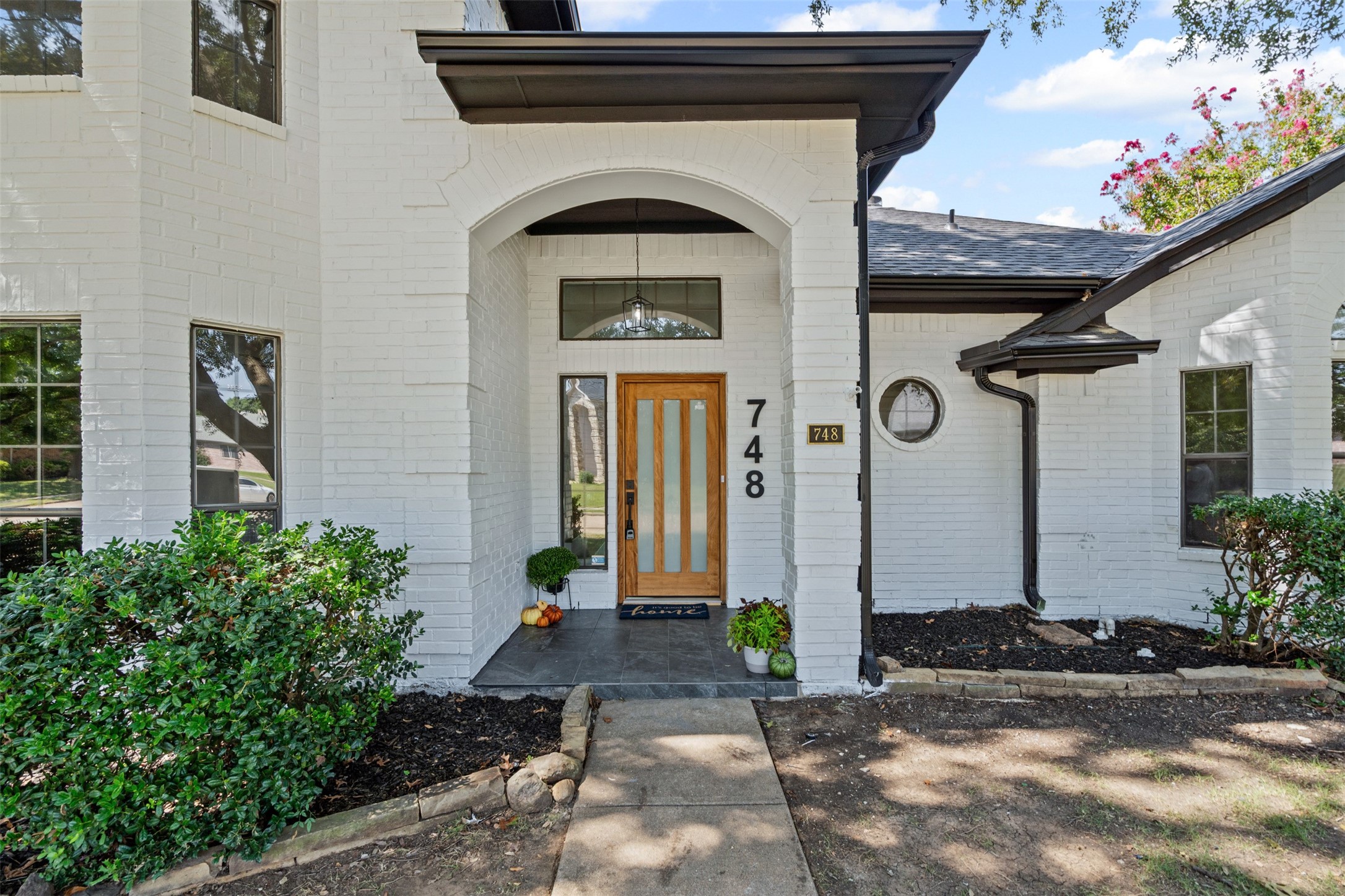 748 Livingston Drive