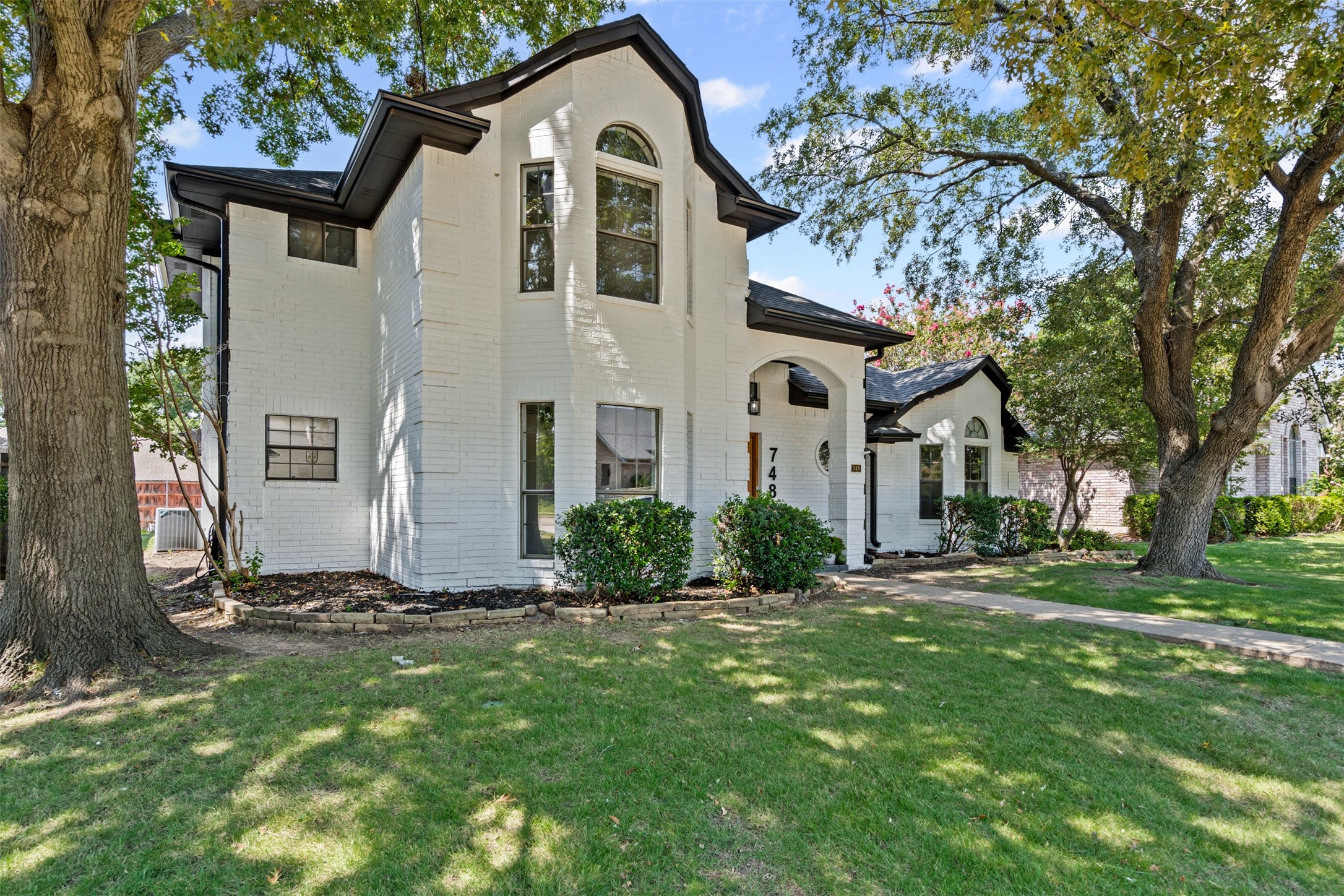 748 Livingston Drive