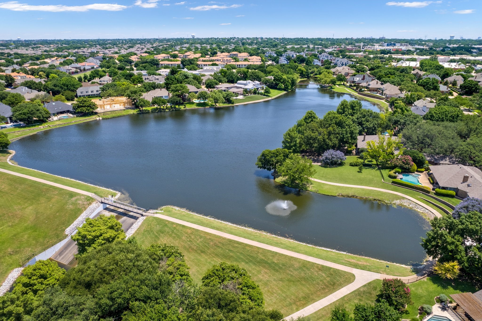 5325 Seascape Lane
