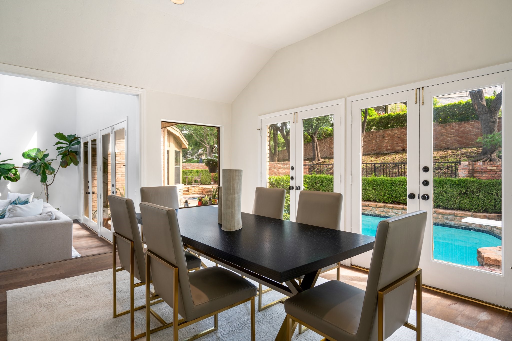 5325 Seascape Lane