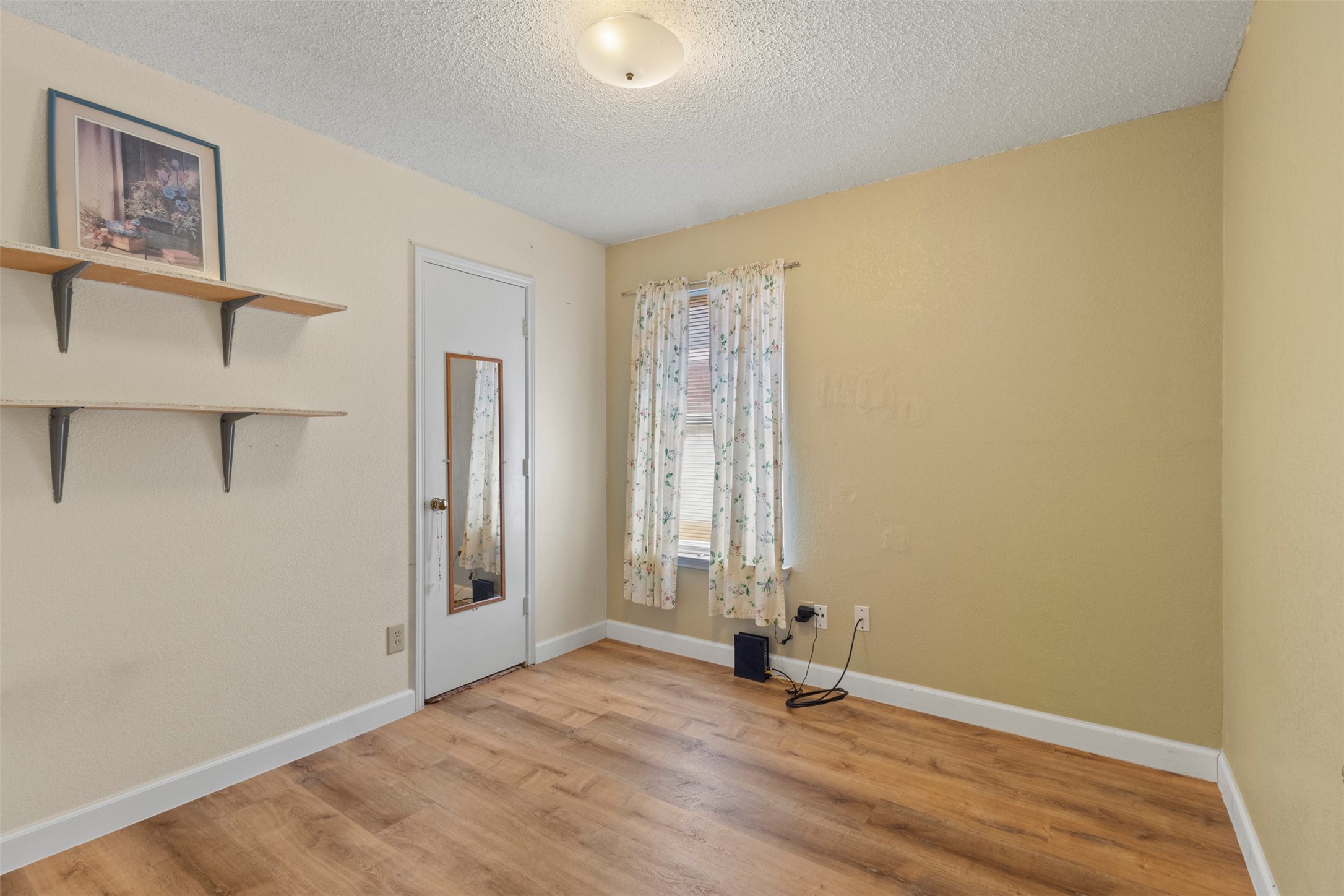 201 Overland Trail