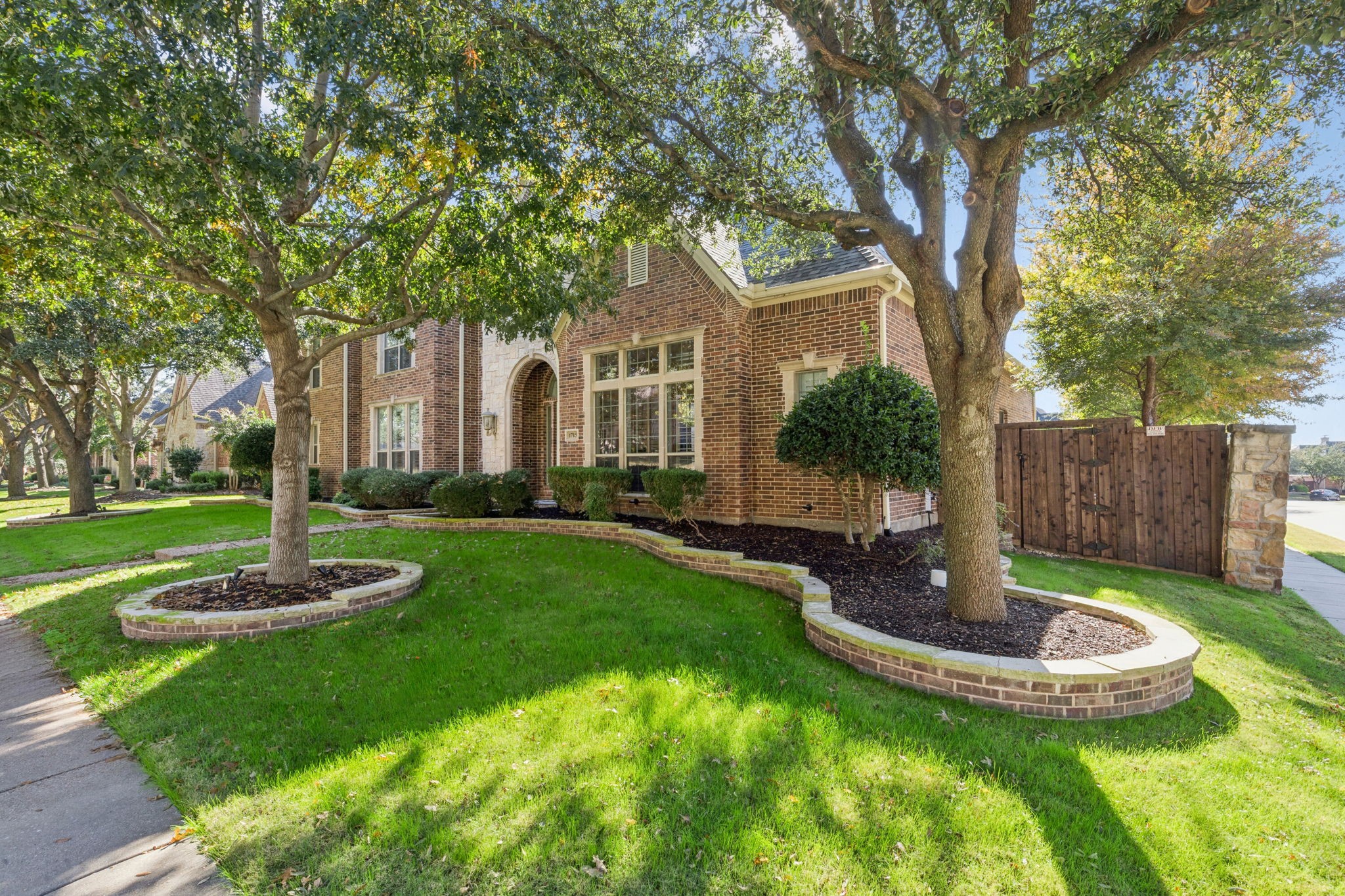 1715 San Jacinto Drive