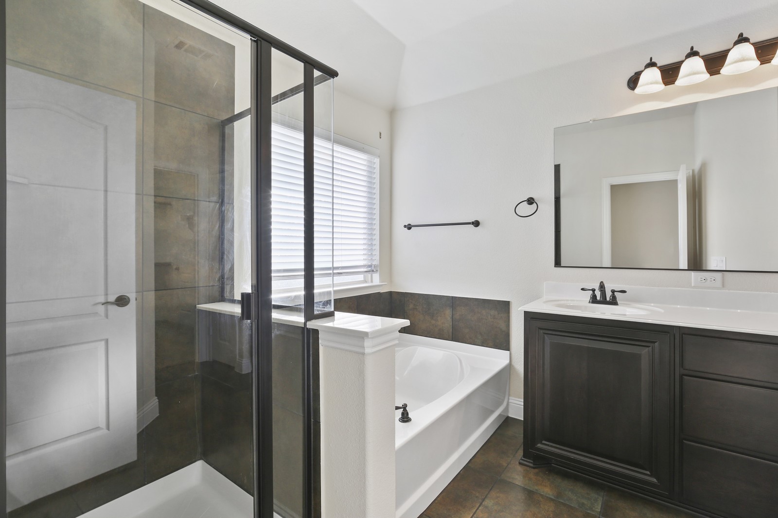 4906 Liberty Hill Trail