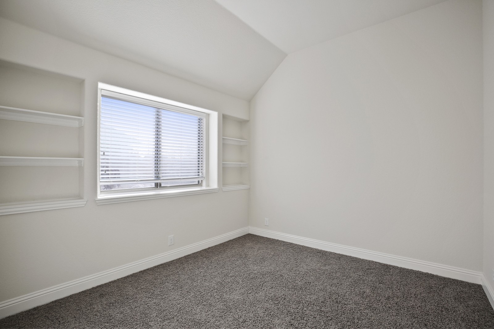 4906 Liberty Hill Trail