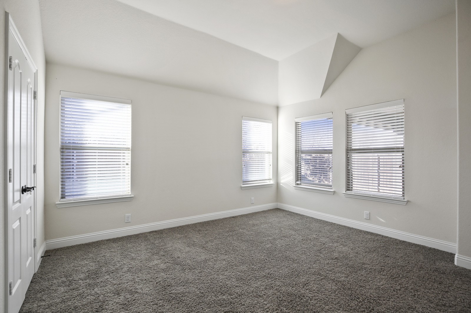 4906 Liberty Hill Trail