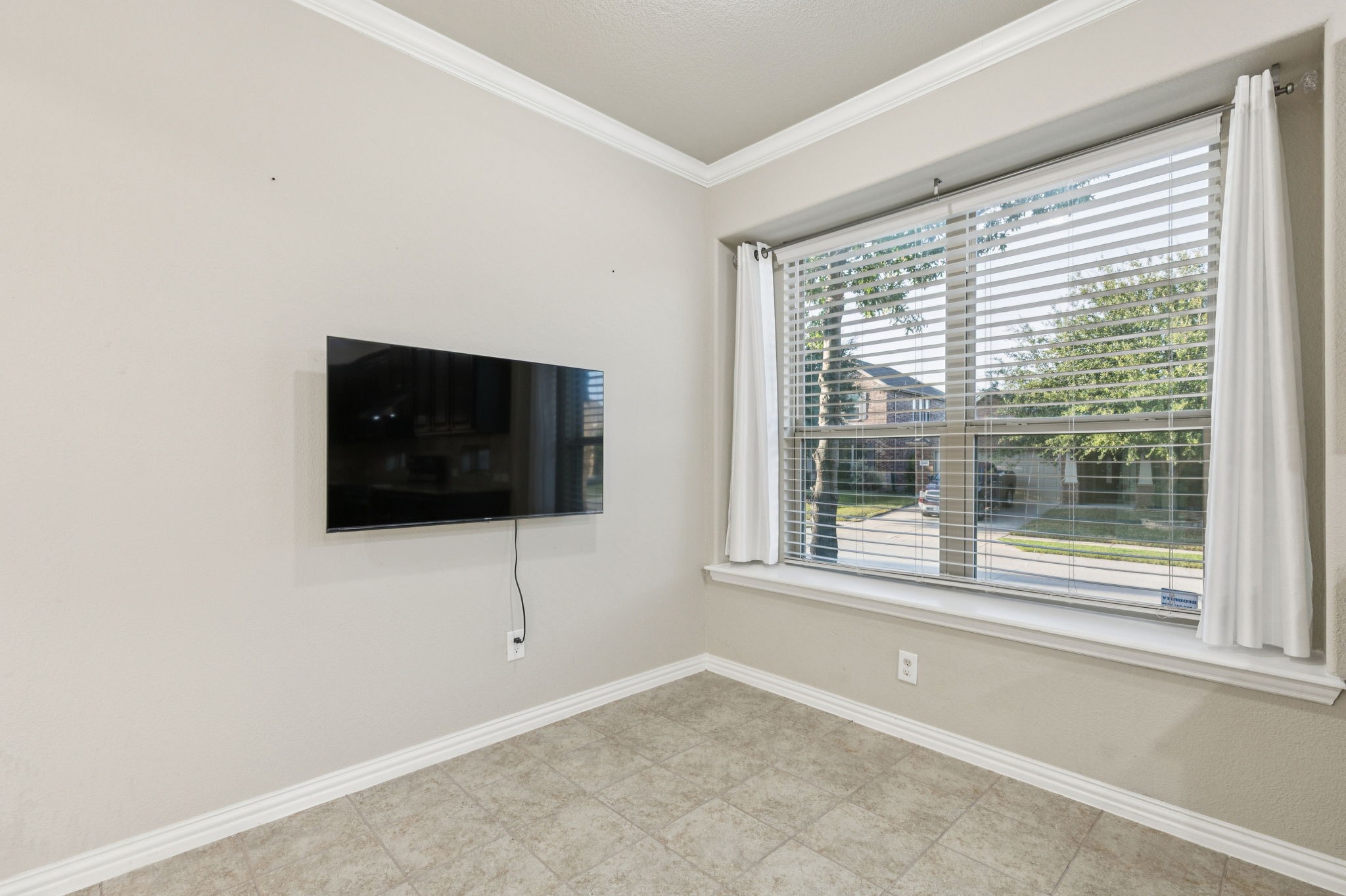 5001 Bluewater Drive