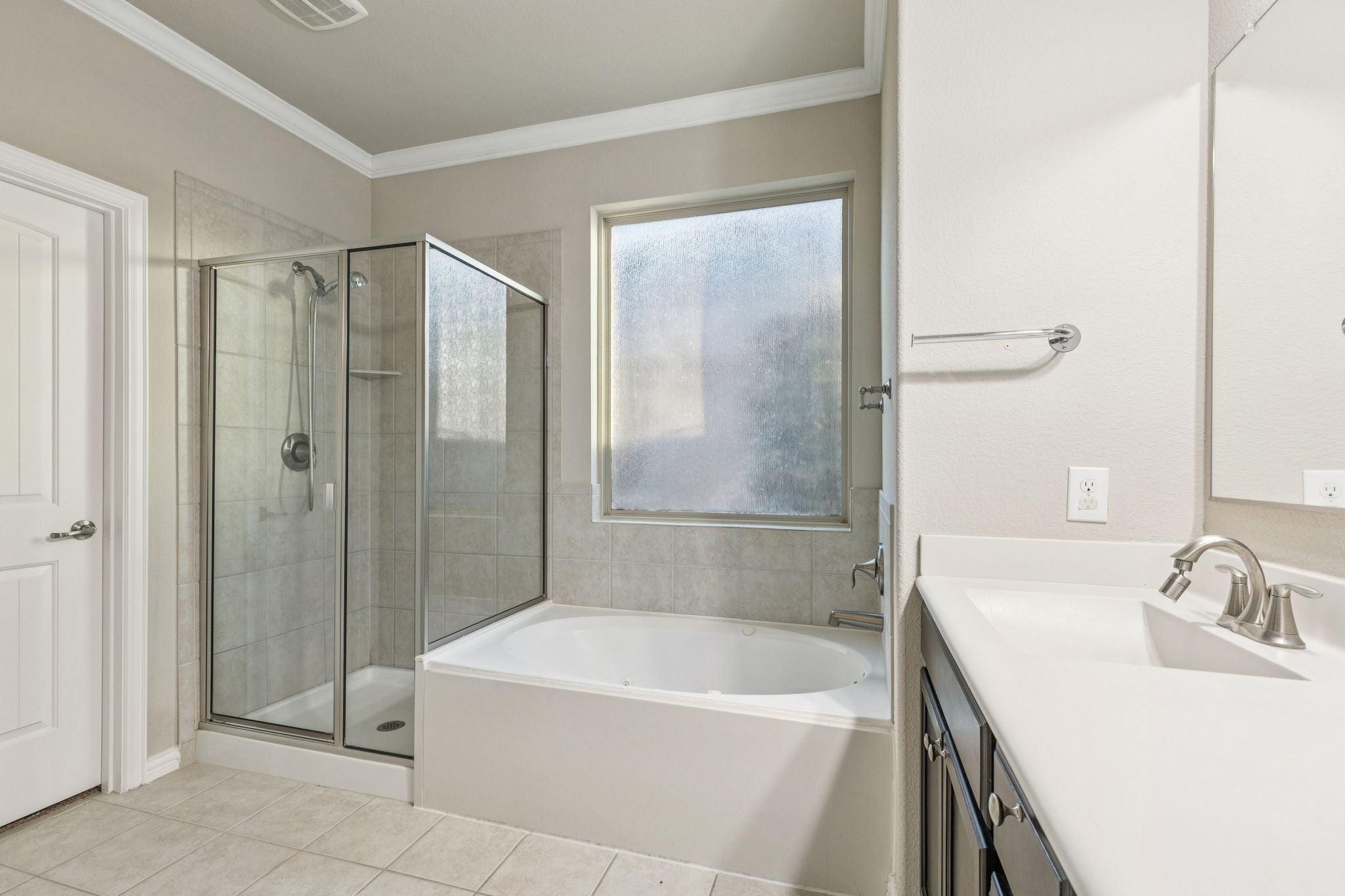5001 Bluewater Drive