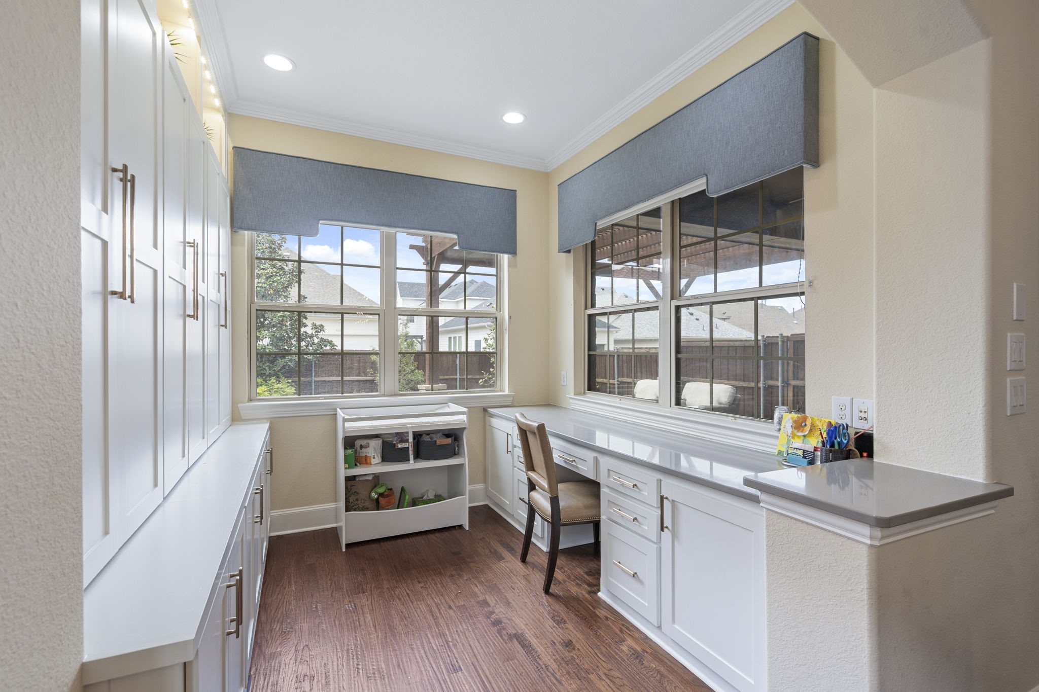 2220 Emerson Lane