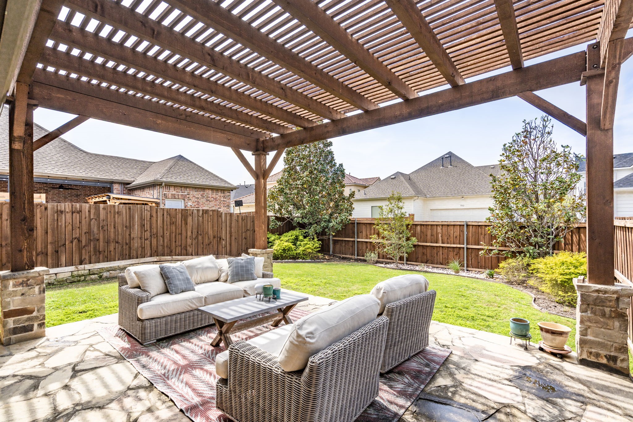 2220 Emerson Lane