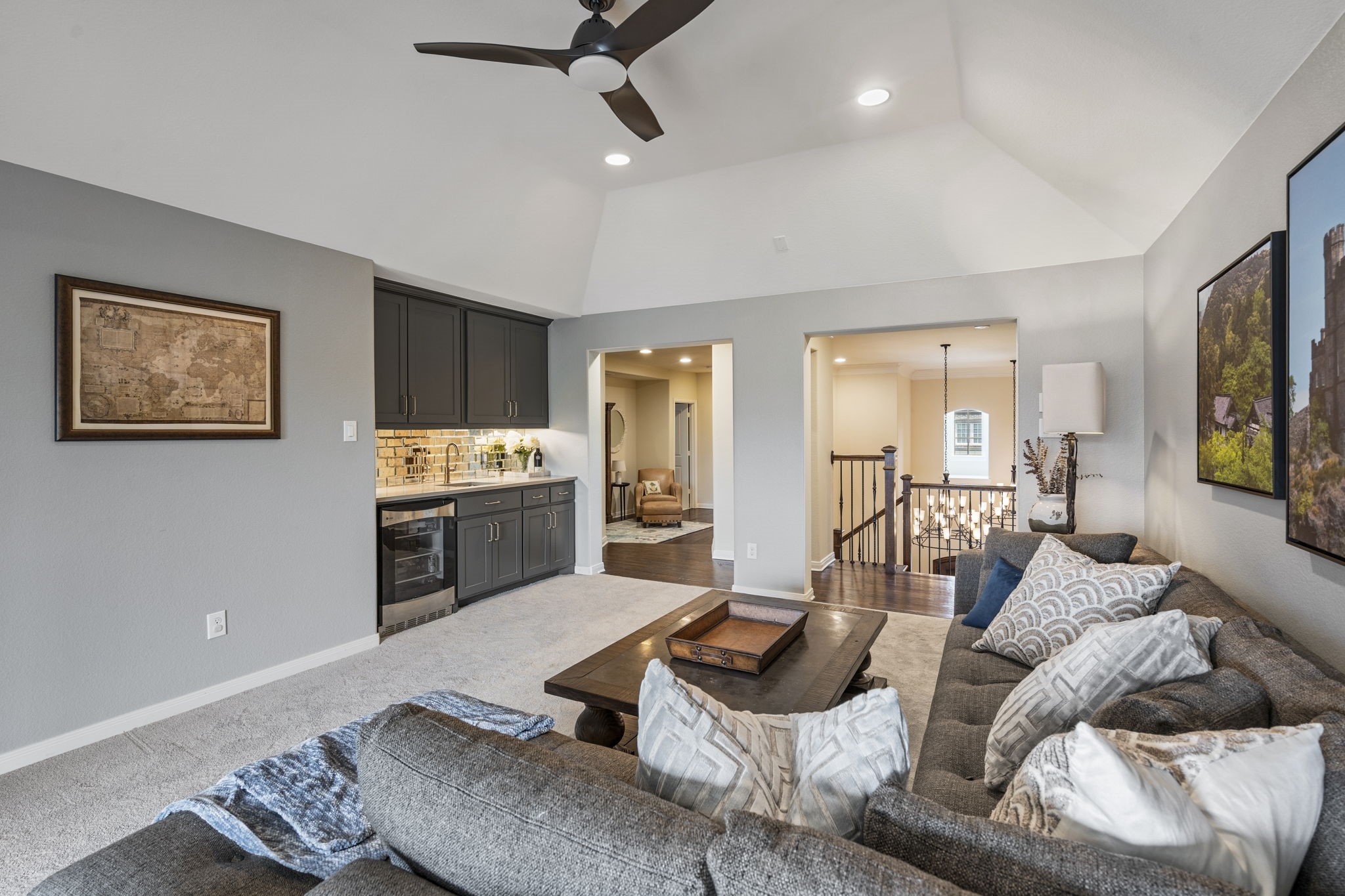 2220 Emerson Lane