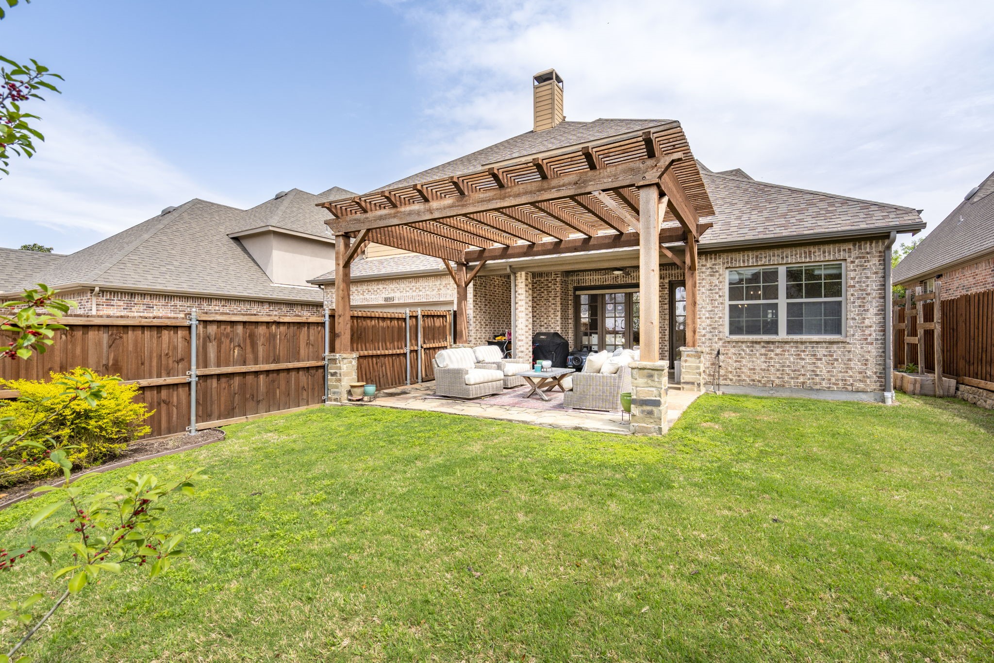 2220 Emerson Lane
