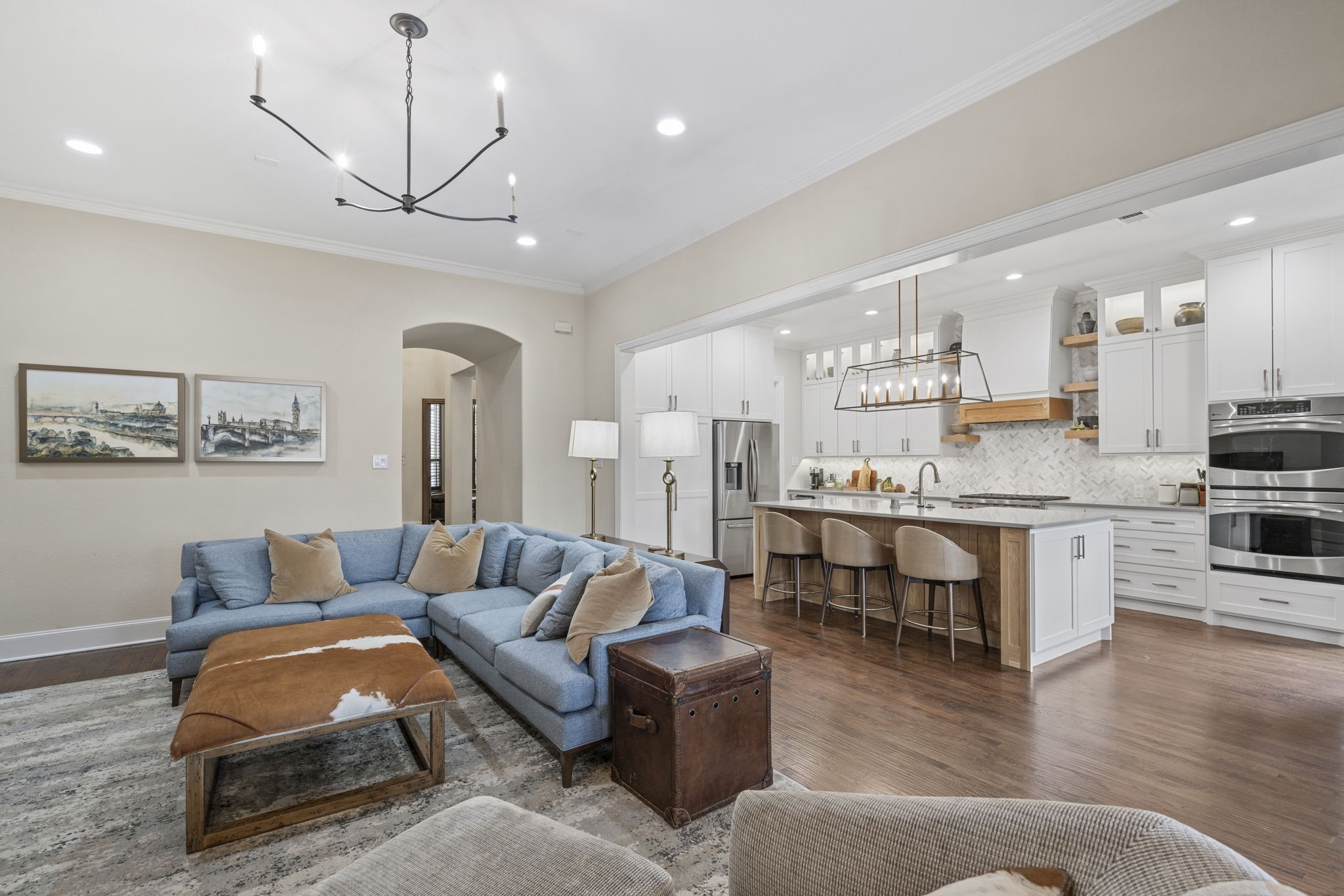 2220 Emerson Lane
