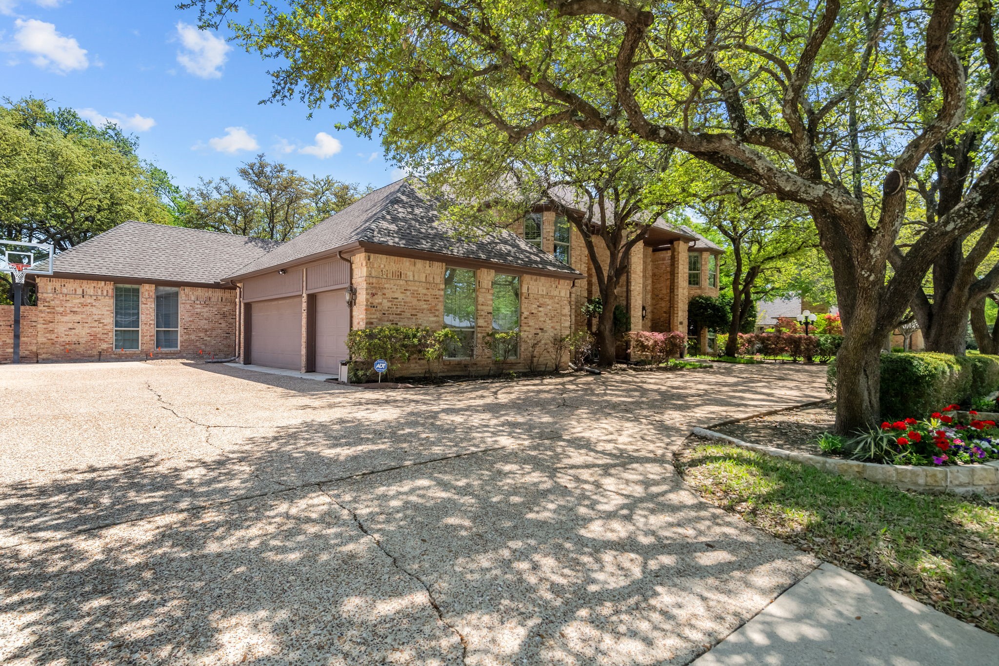 2020 Crown Knoll Lane