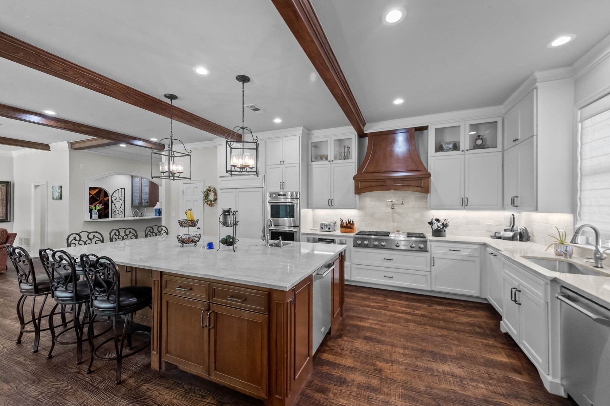 2020 Crown Knoll Lane
