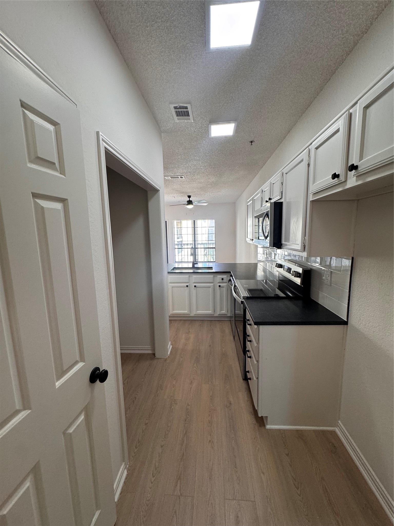 4800 W Lovers Lane 212
