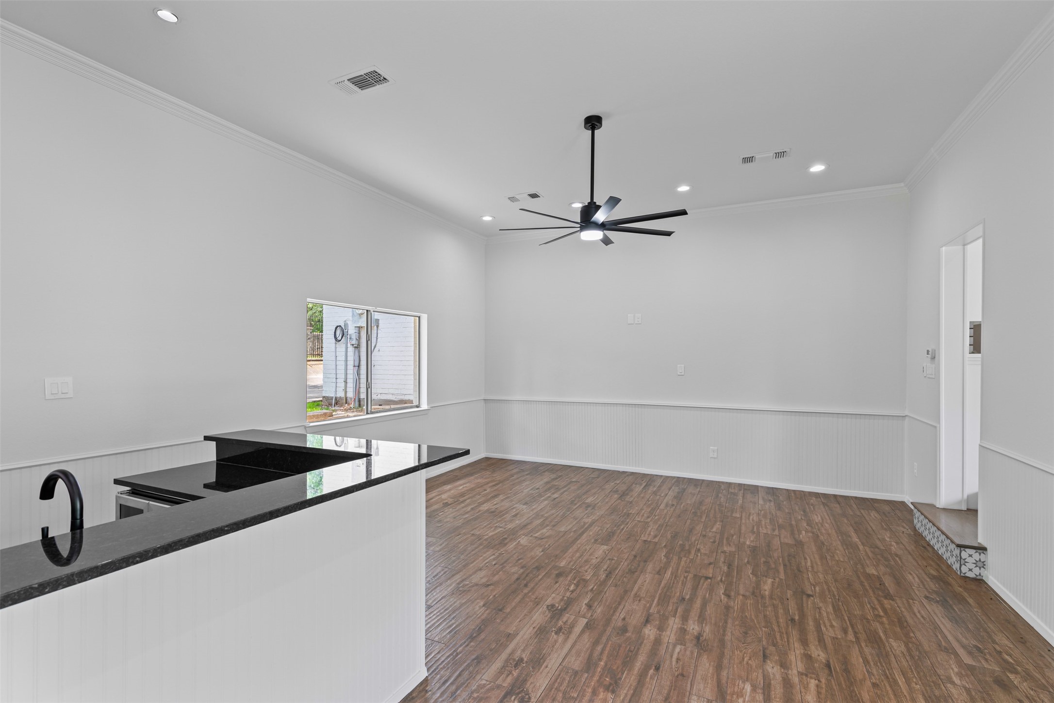 2109 Greta Lane