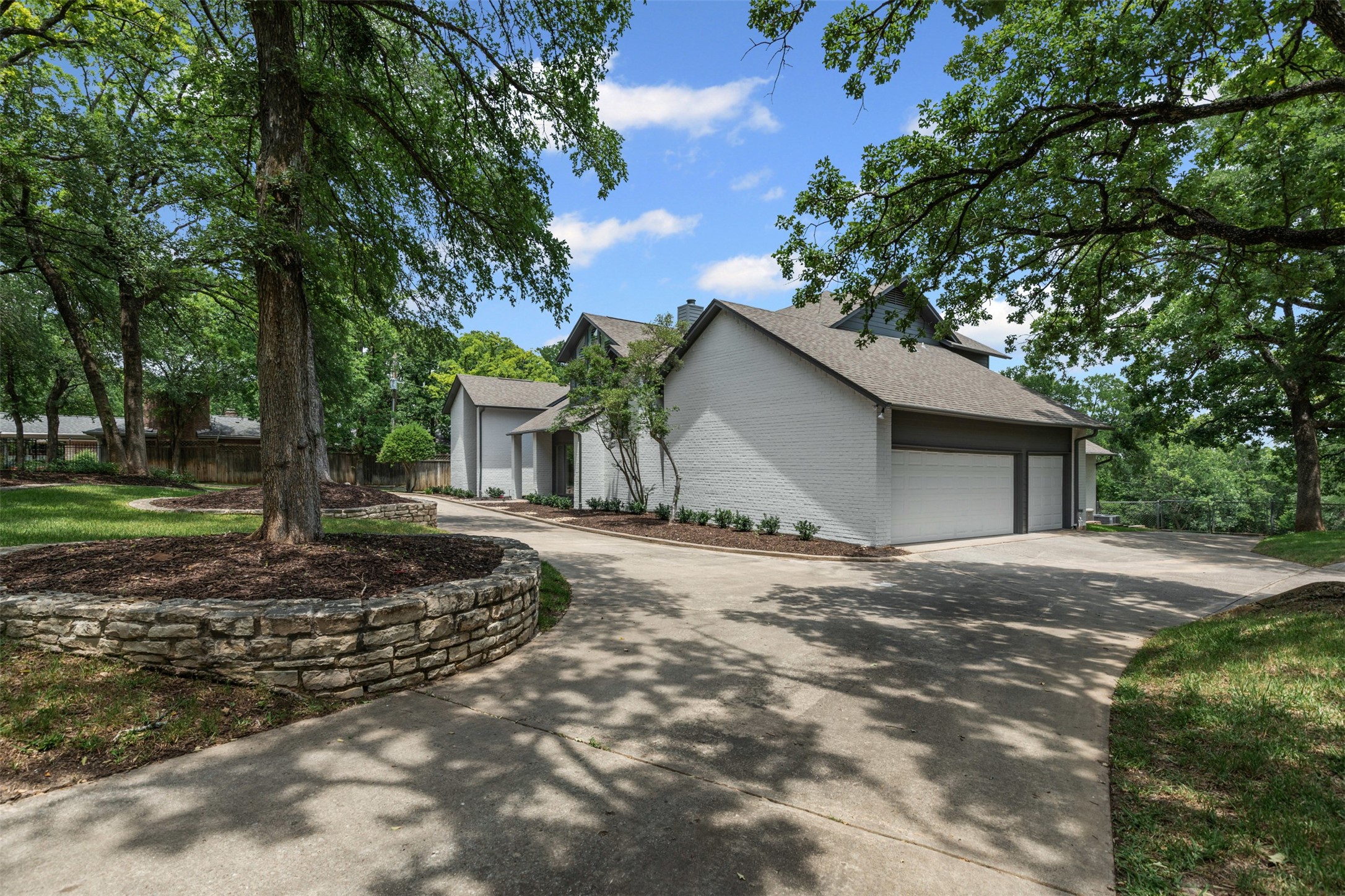 2109 Greta Lane