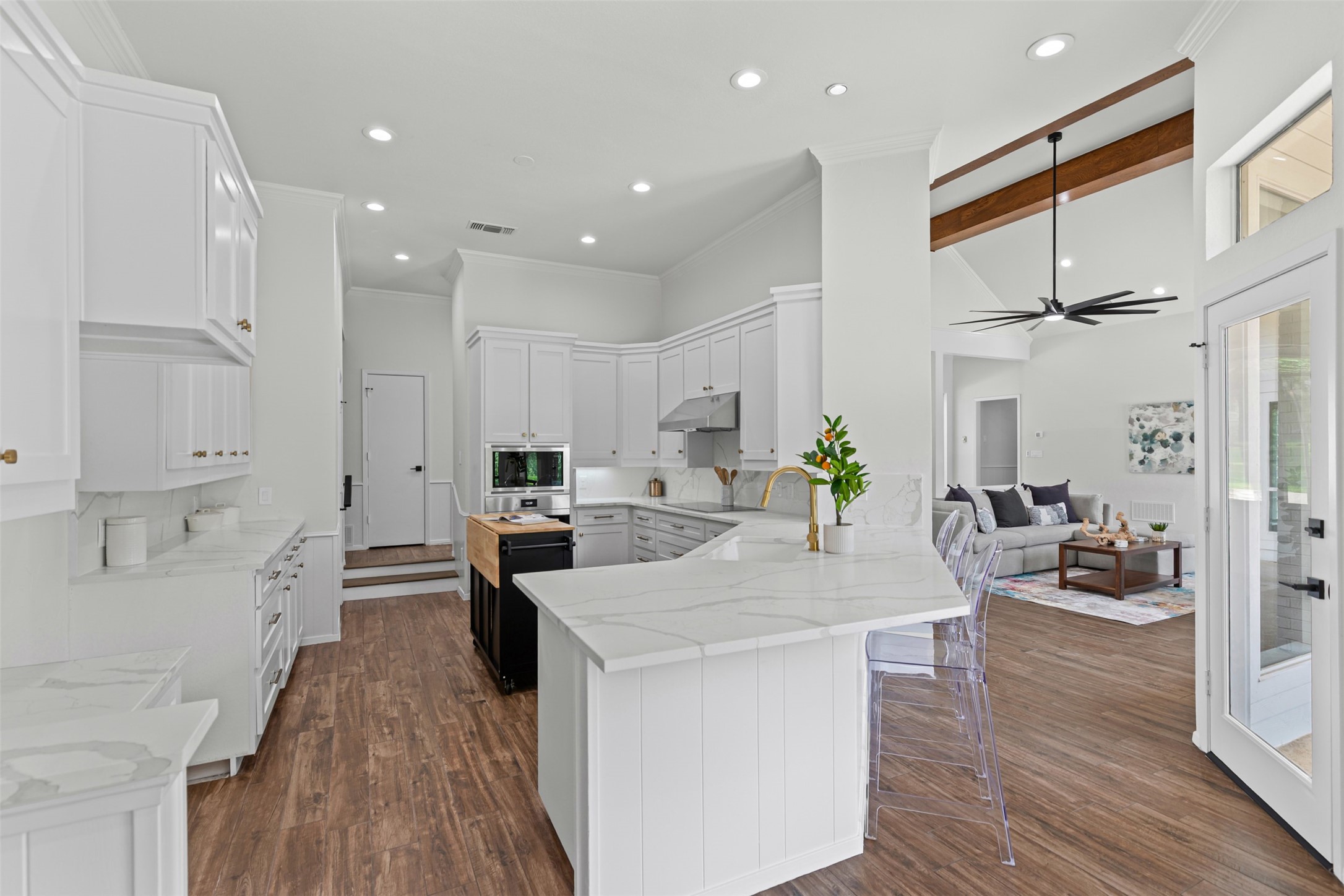 2109 Greta Lane
