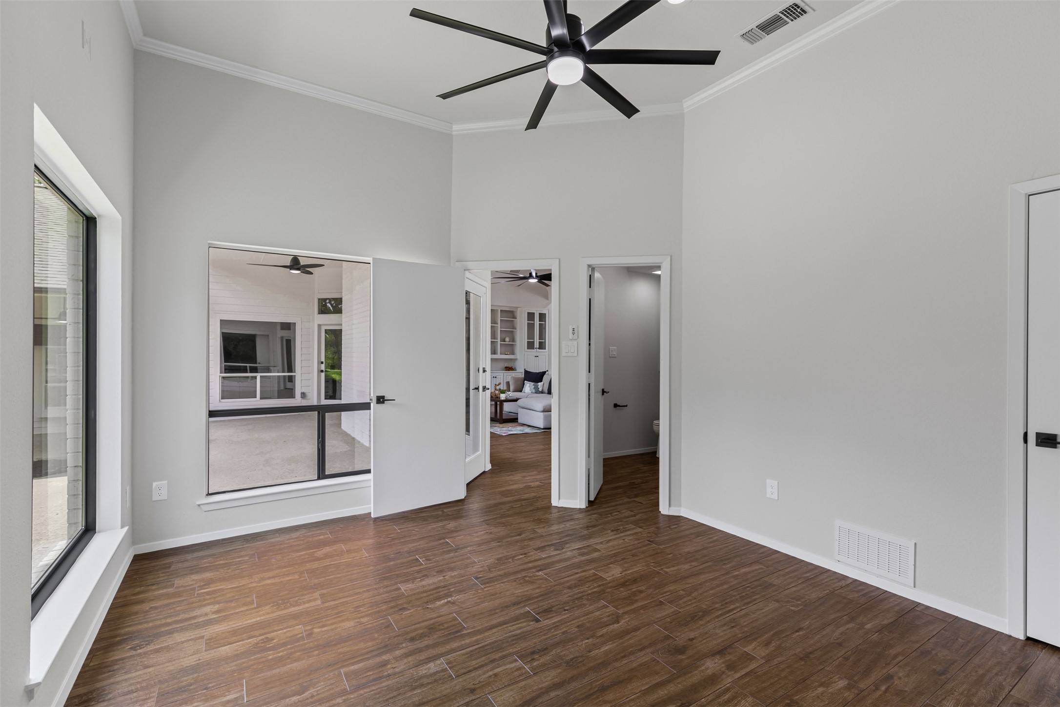 2109 Greta Lane