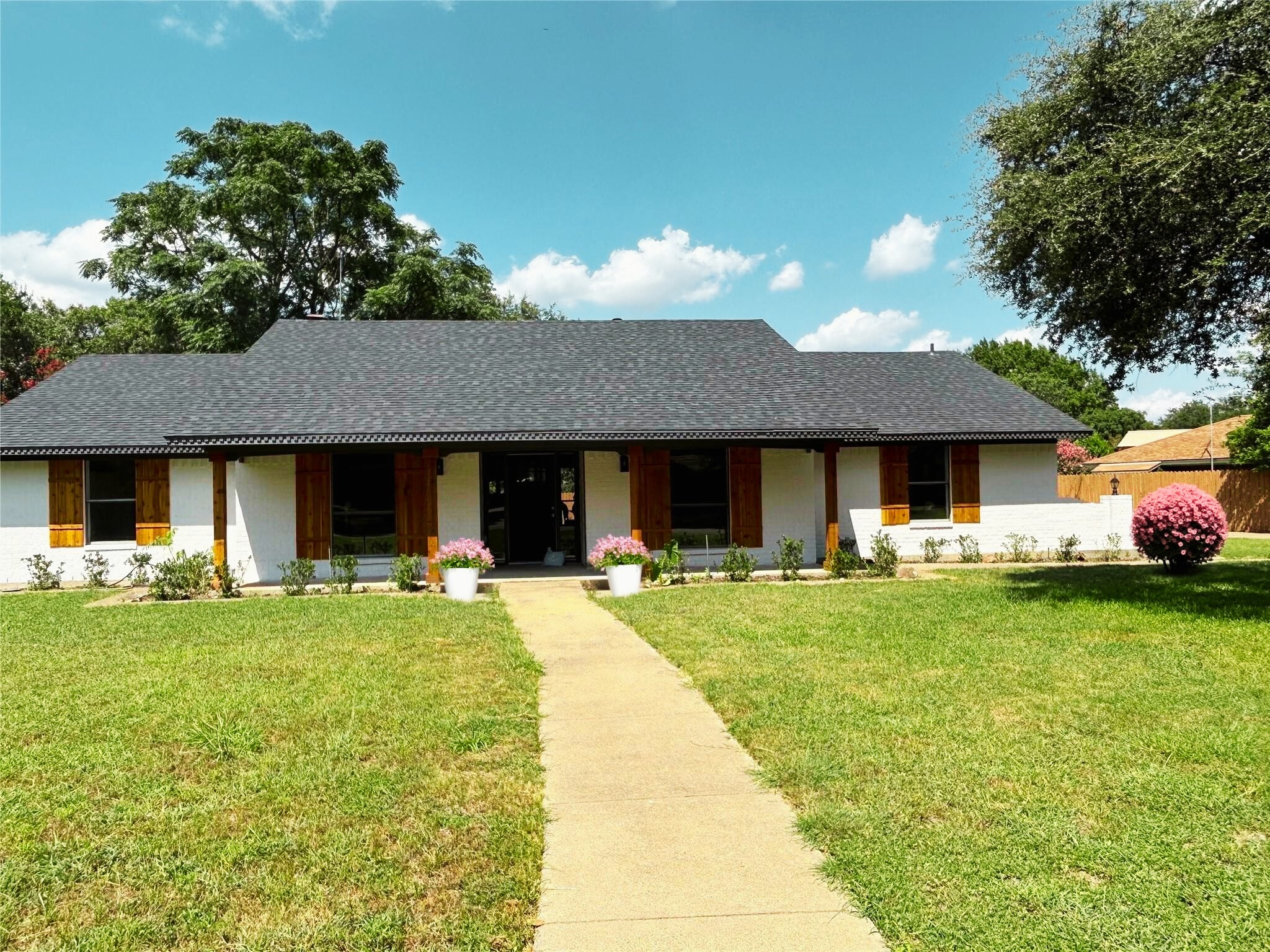 909 Highland Drive