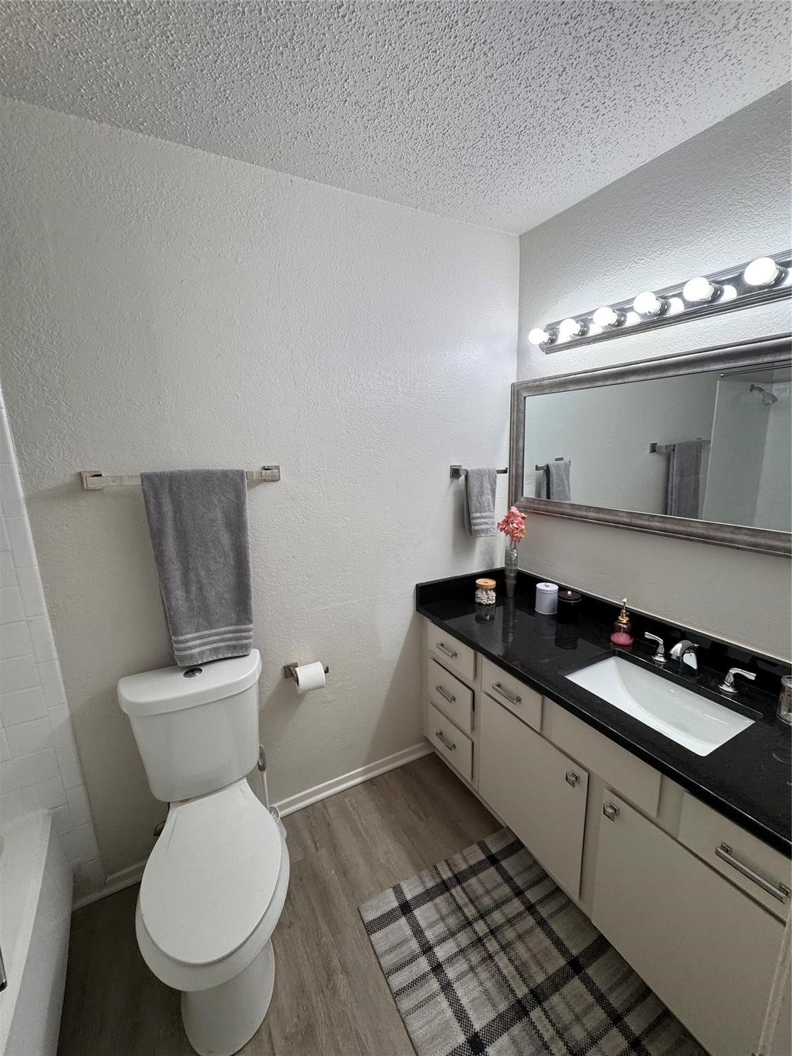 12480 Abrams Road 208