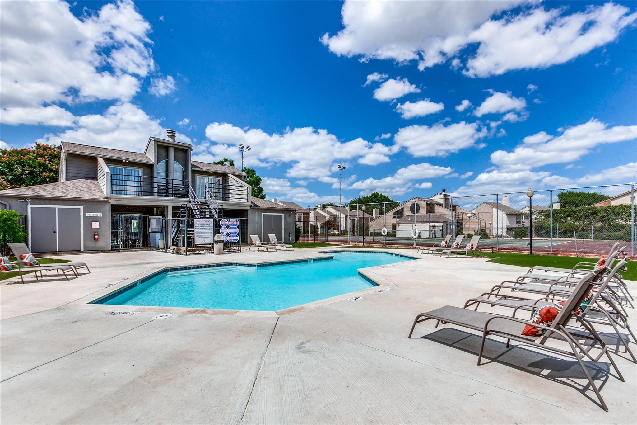 12480 Abrams Road 208