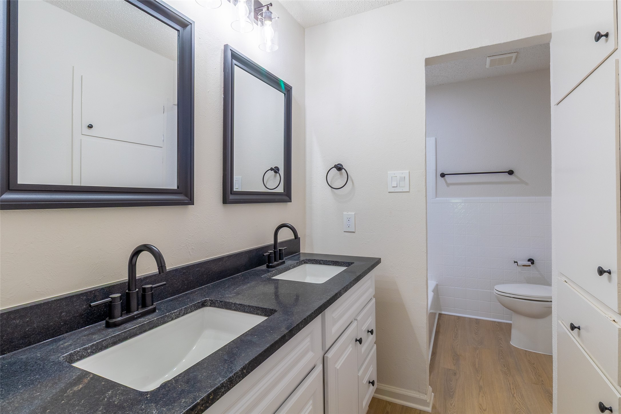6192 Wrigley Way