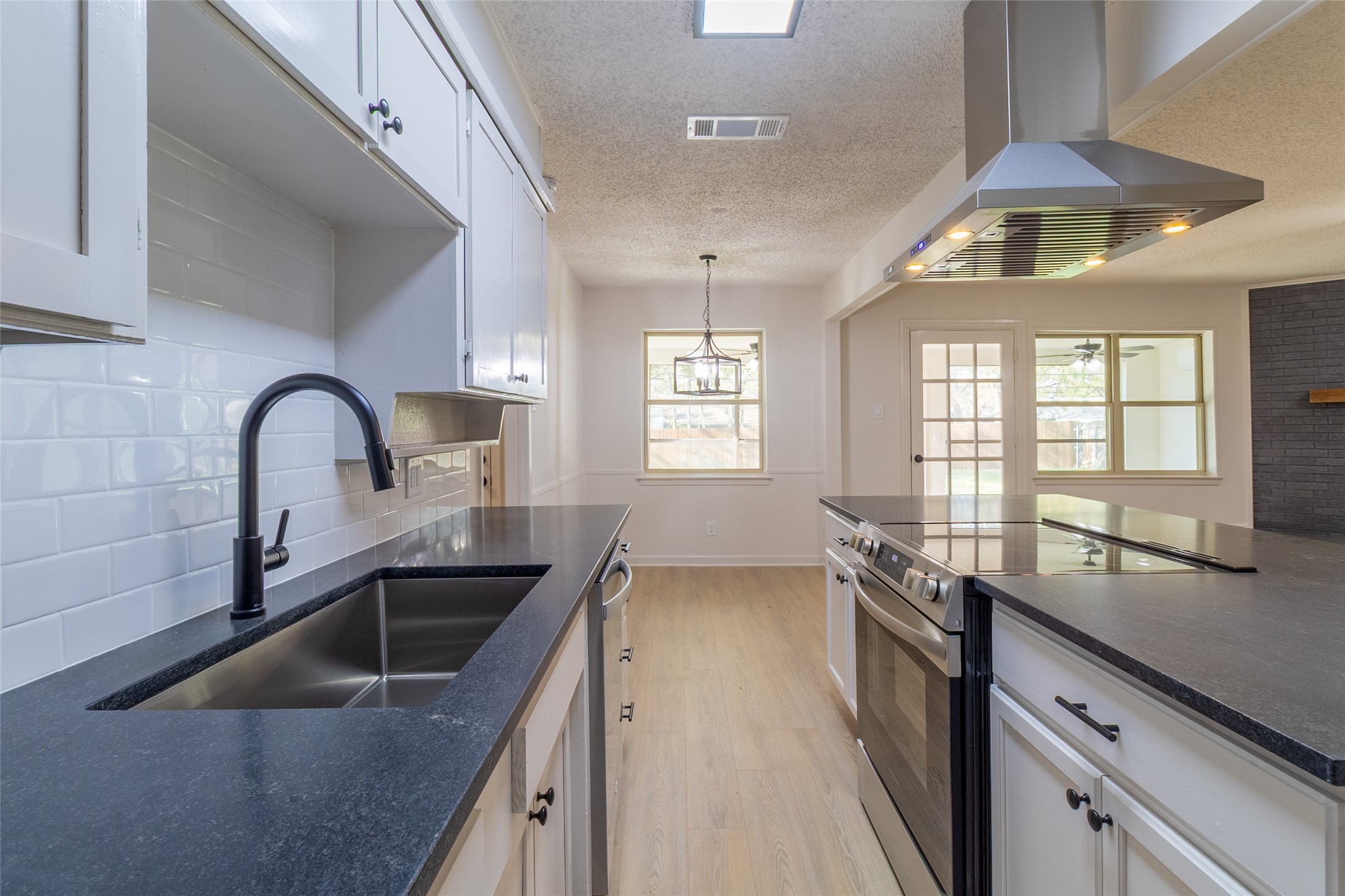 6192 Wrigley Way