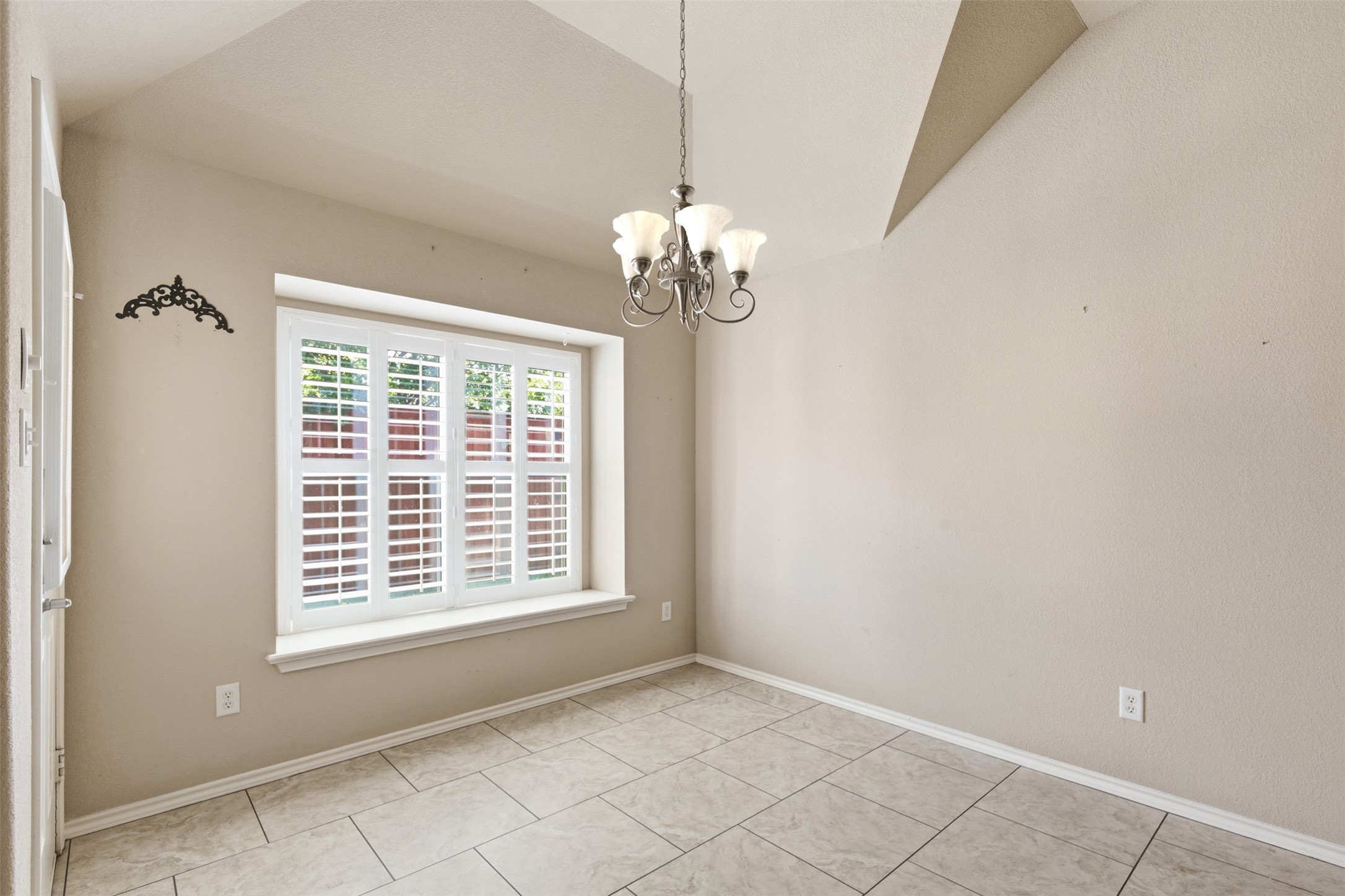 1505 Elika Court