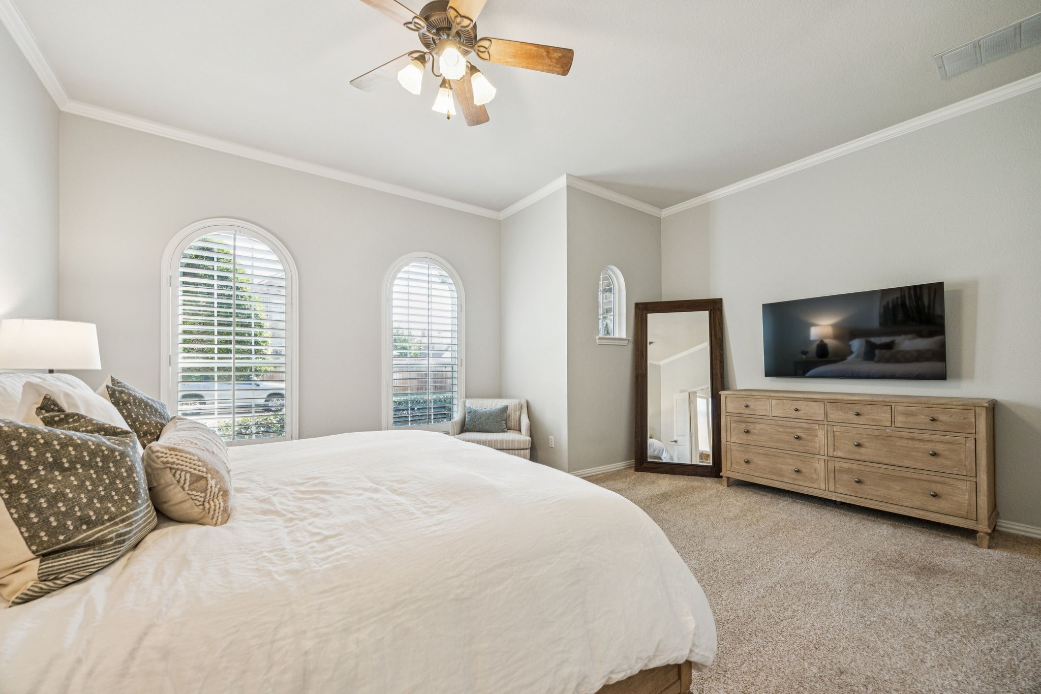 5485 Bay Meadows Drive