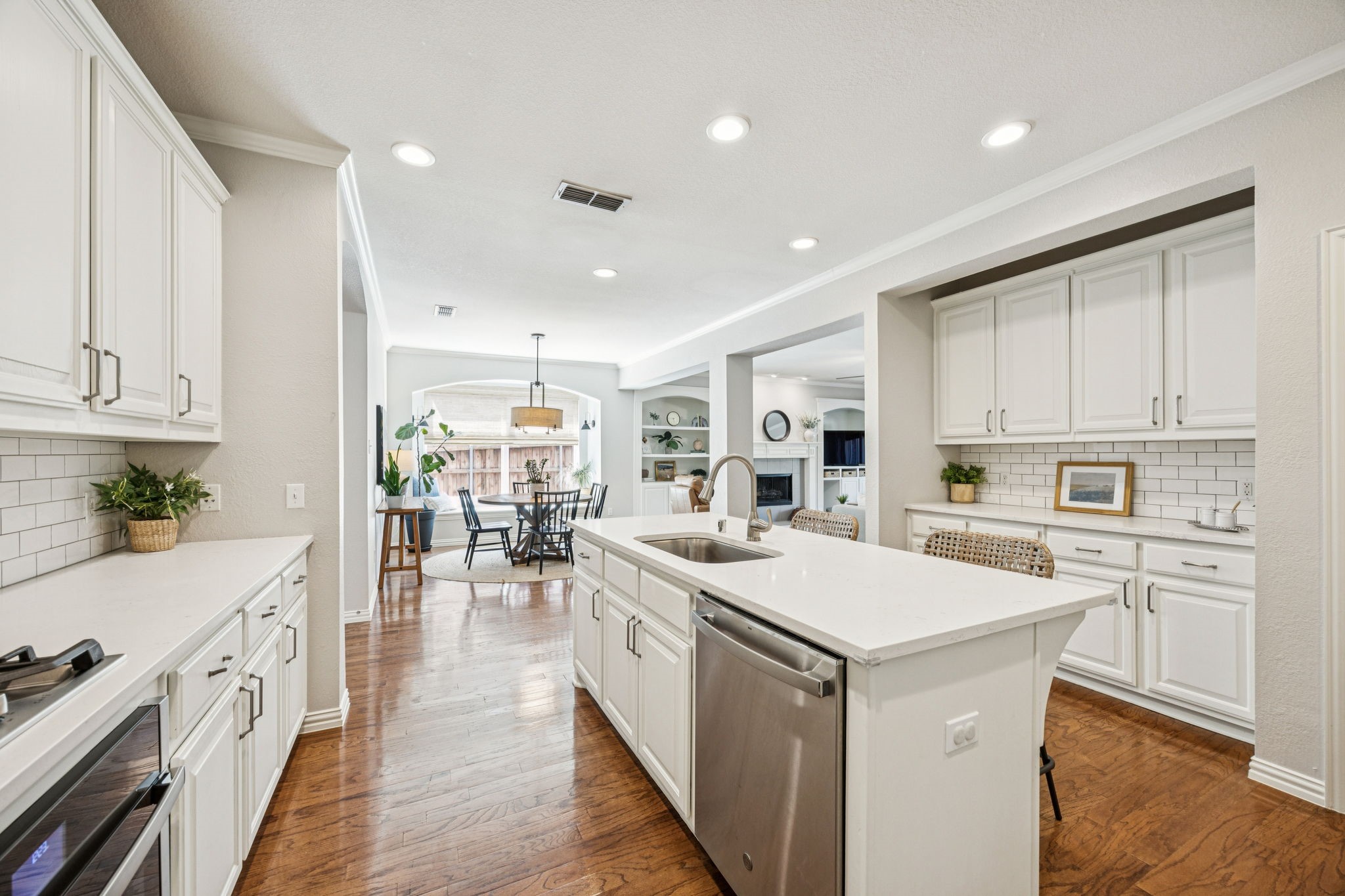 5485 Bay Meadows Drive