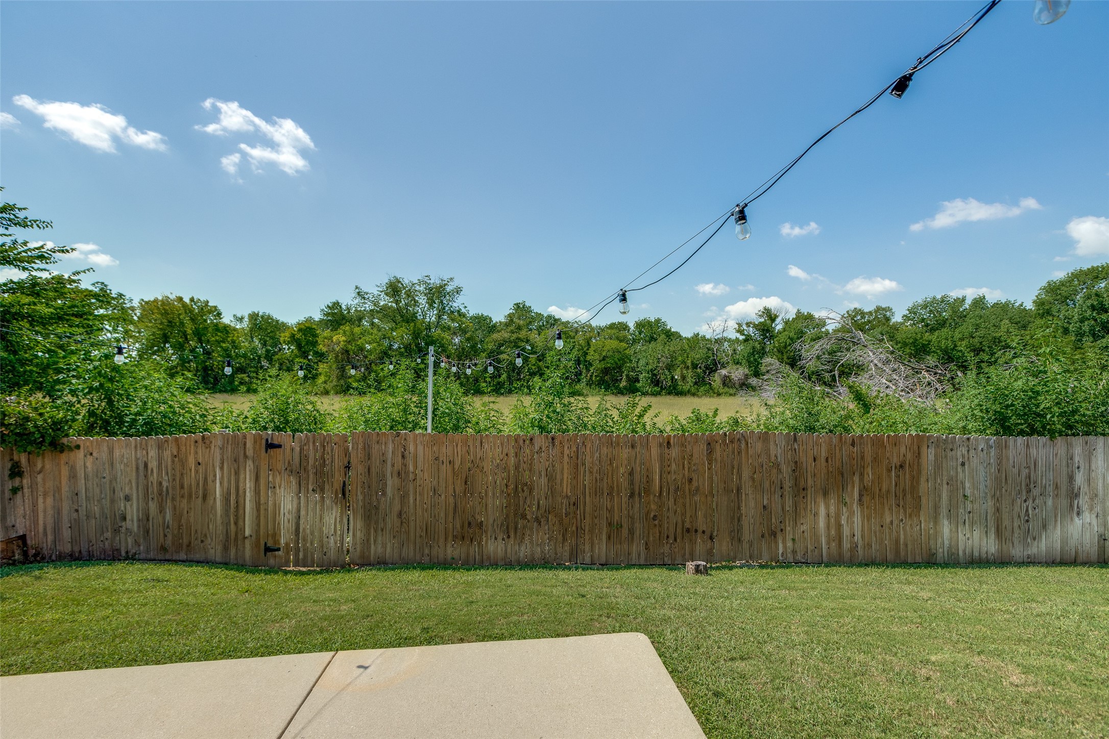 512 Fisherman Trail