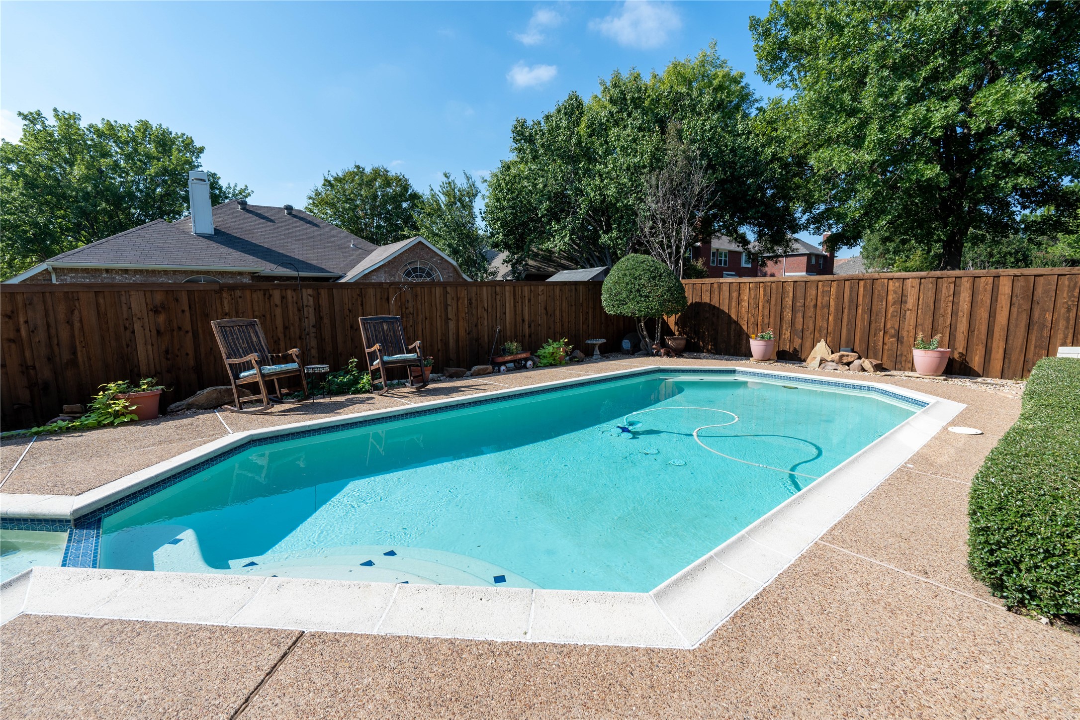 901 Drake Trail