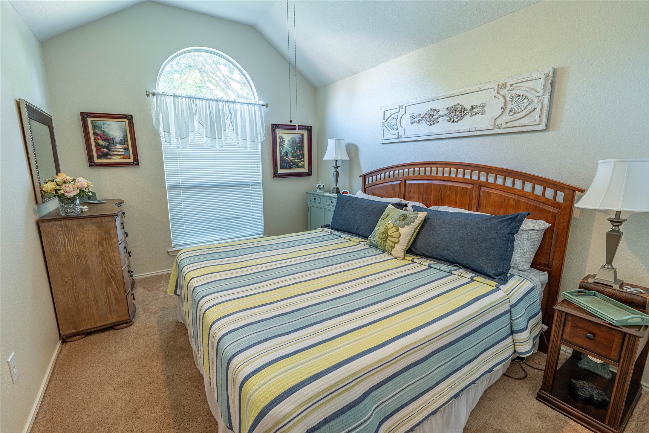 901 Drake Trail