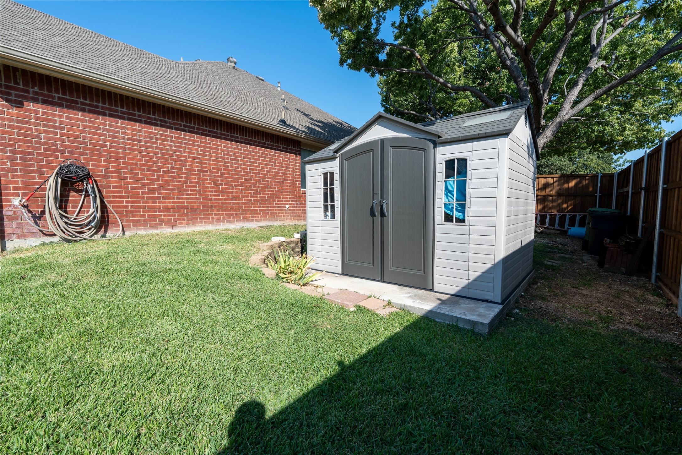 901 Drake Trail