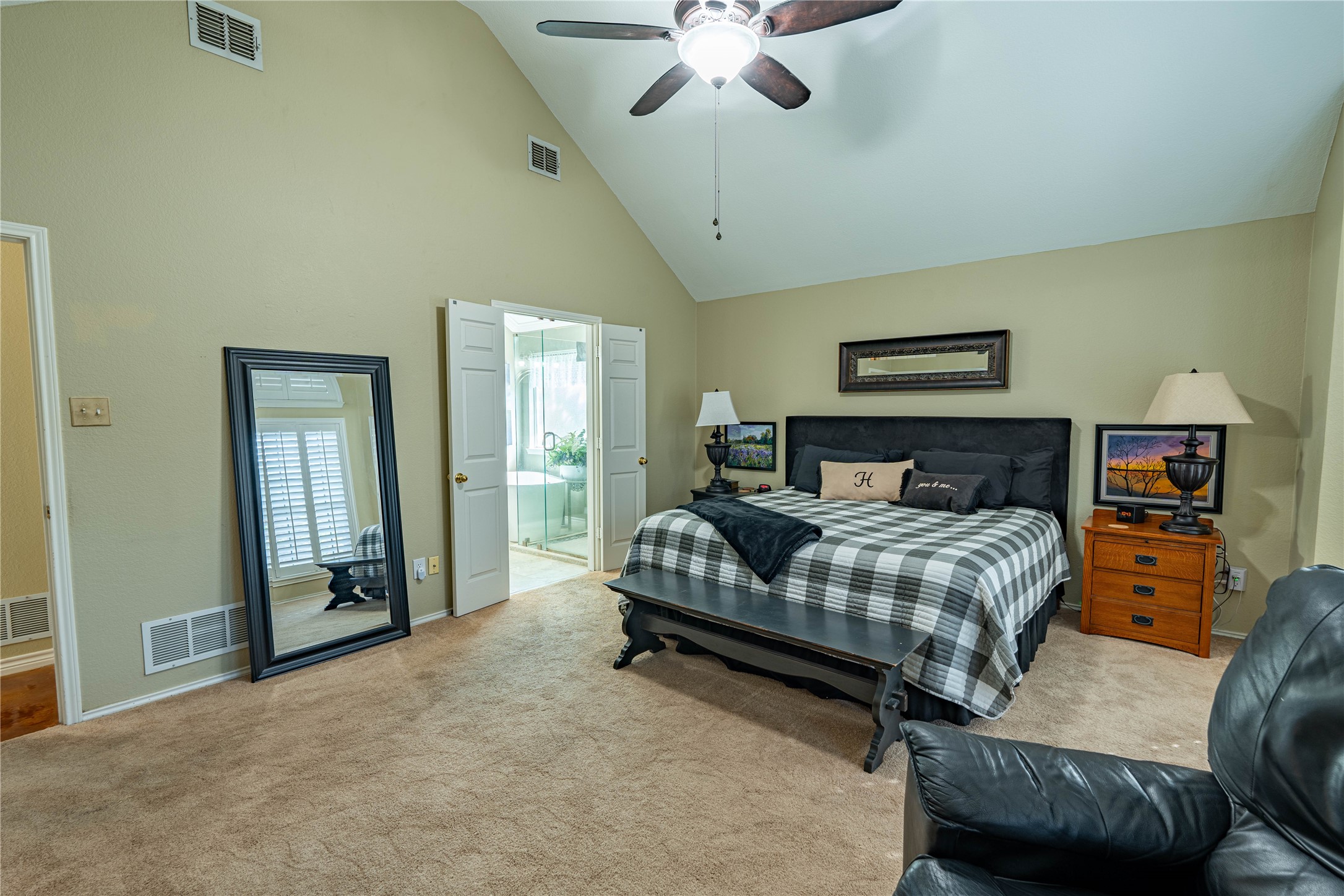 901 Drake Trail