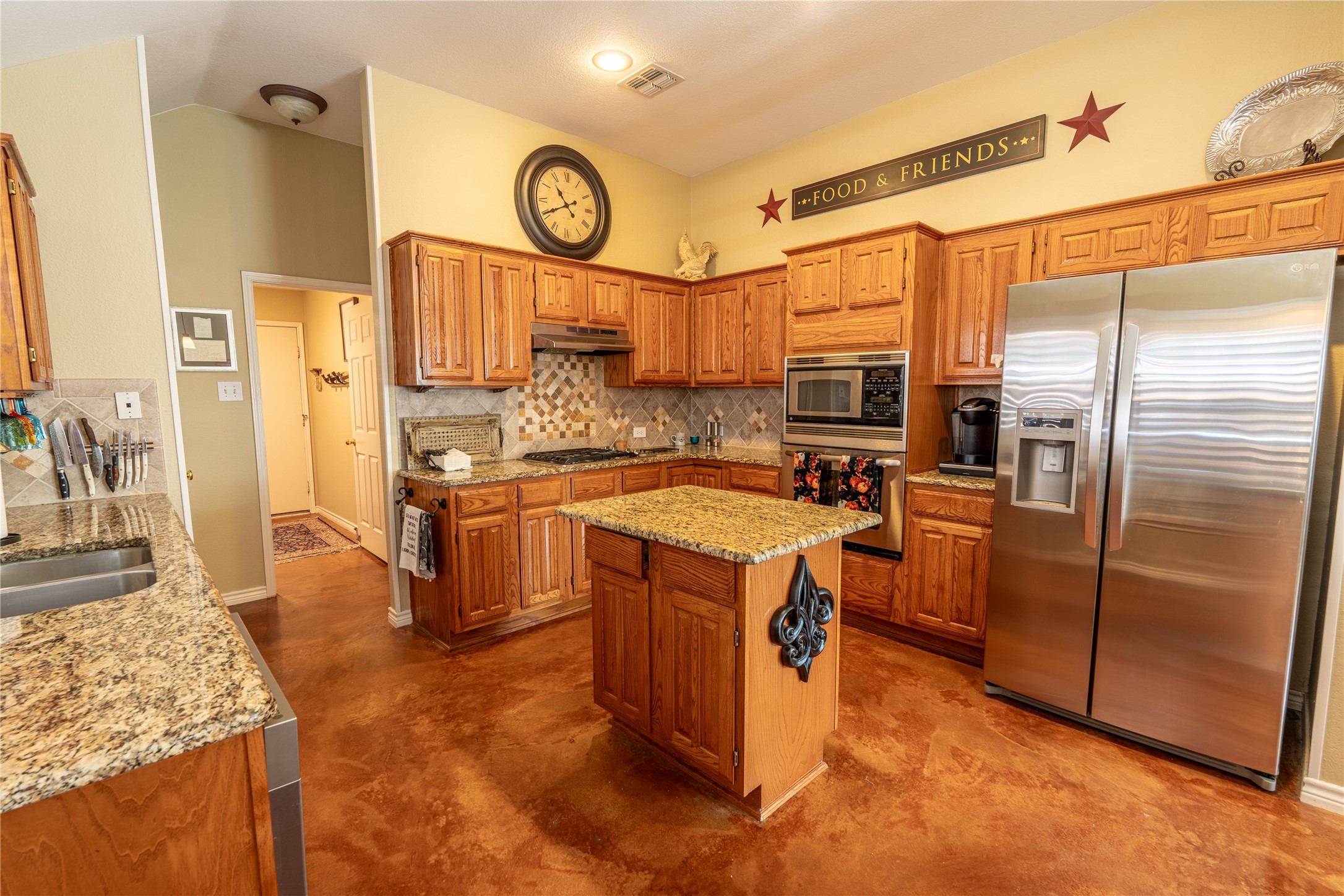 901 Drake Trail