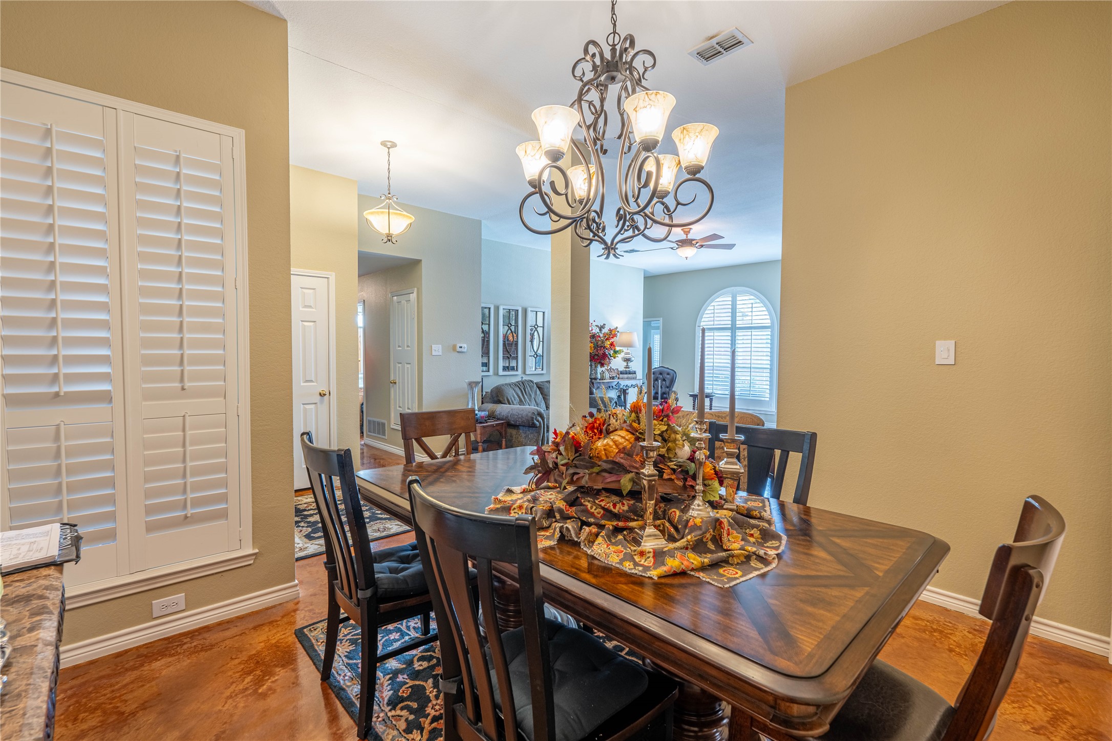 901 Drake Trail