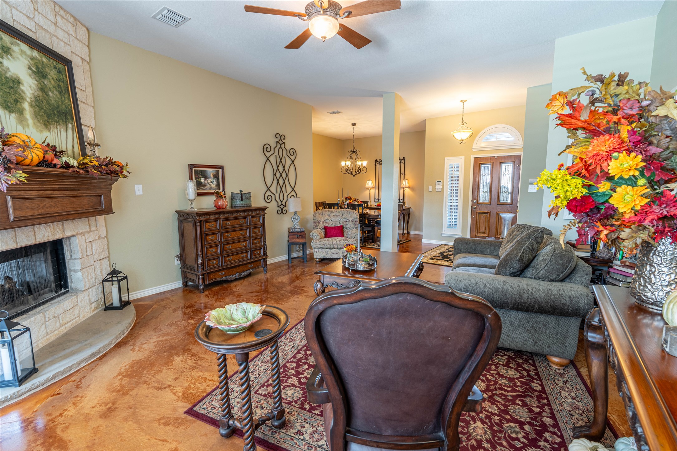 901 Drake Trail
