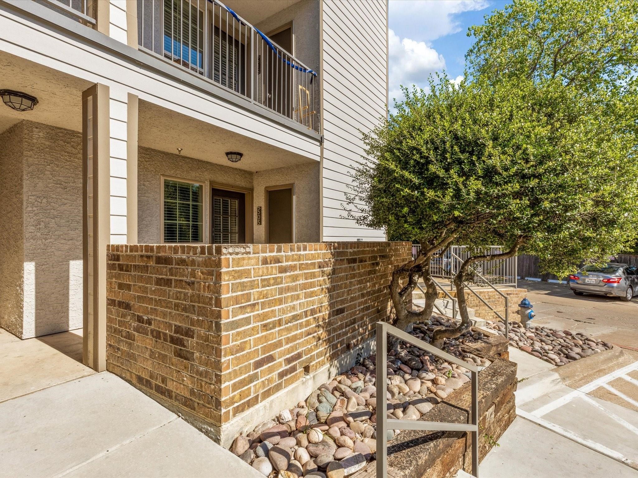 6108 Abrams Road 505