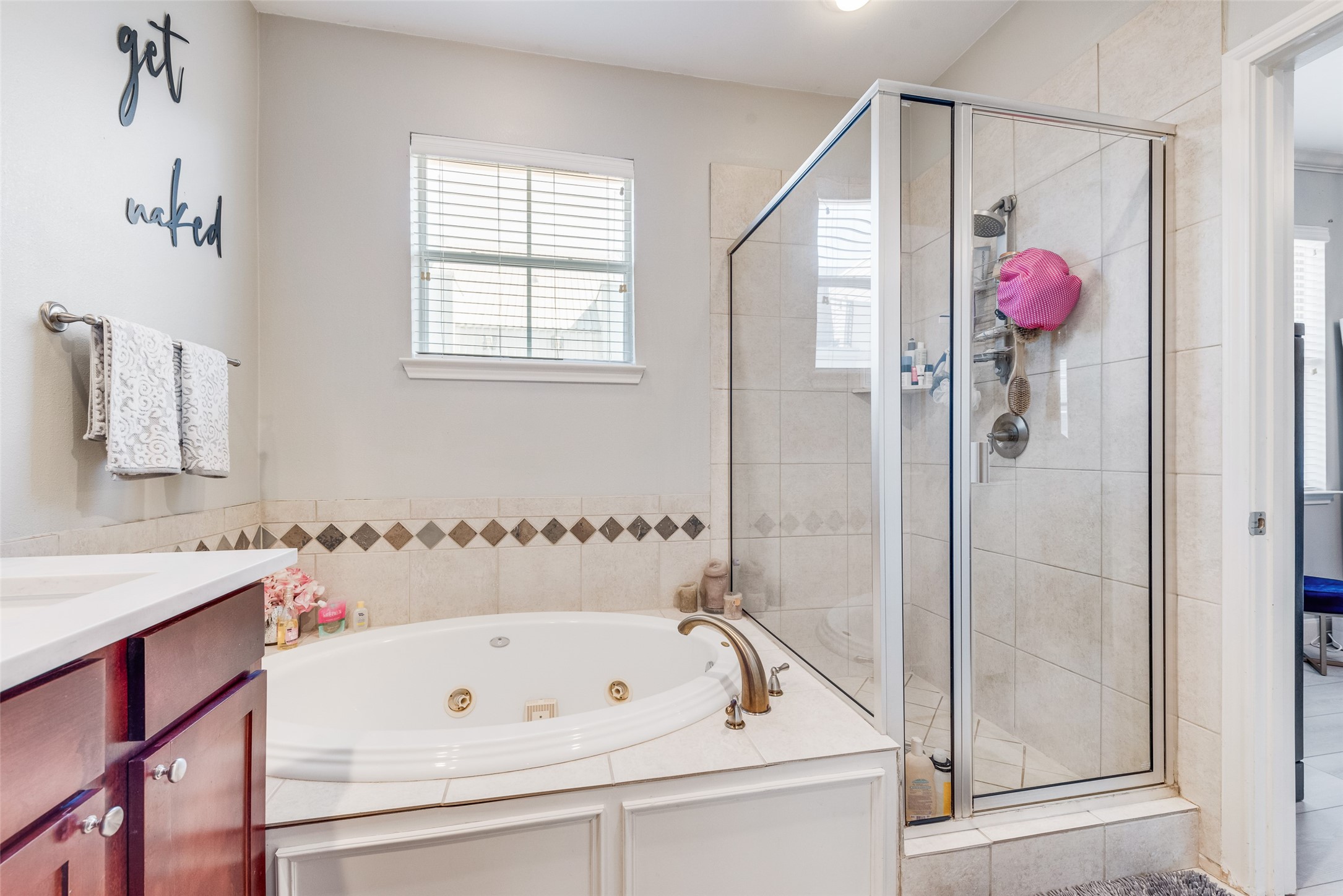 4904 Live Oak Street 302